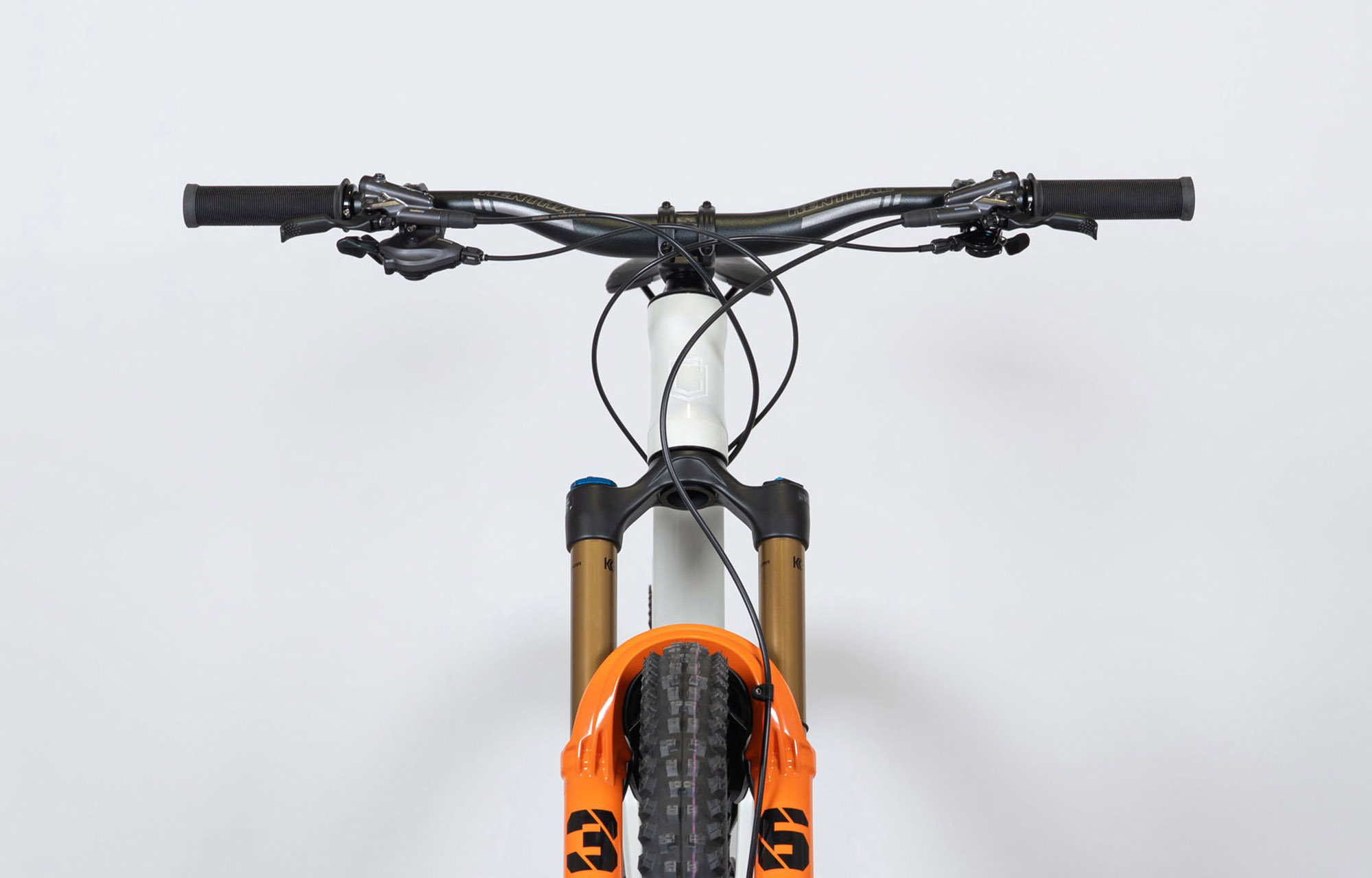 COMMENCAL META V5 SIGNATURE CLEAR SILVER - L (23121003) image large number 3