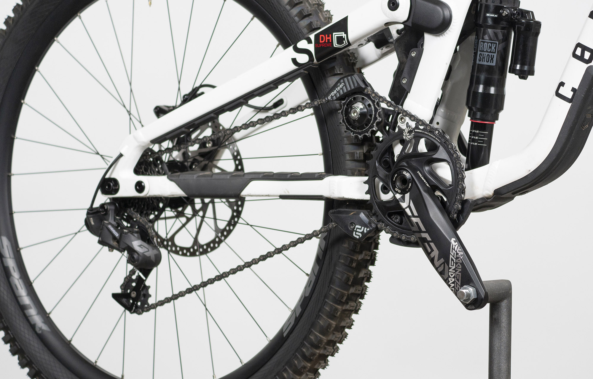 COMMENCAL SUPREME DH V5 XS PURE WHITE - XS (22173300) image number null