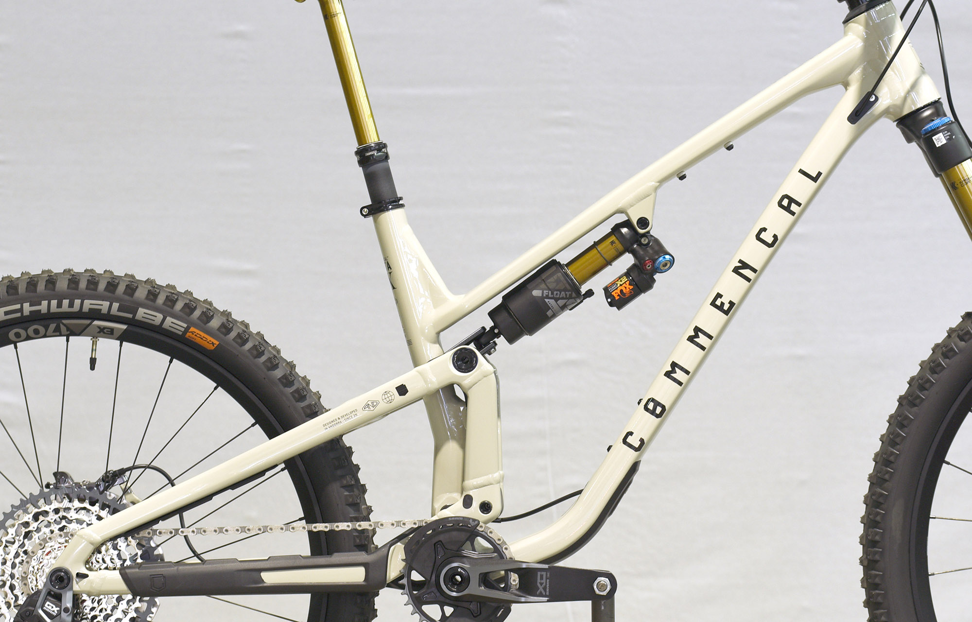 COMMENCAL META SX V5 T-TYPE CHALK - L (23132003) image number null