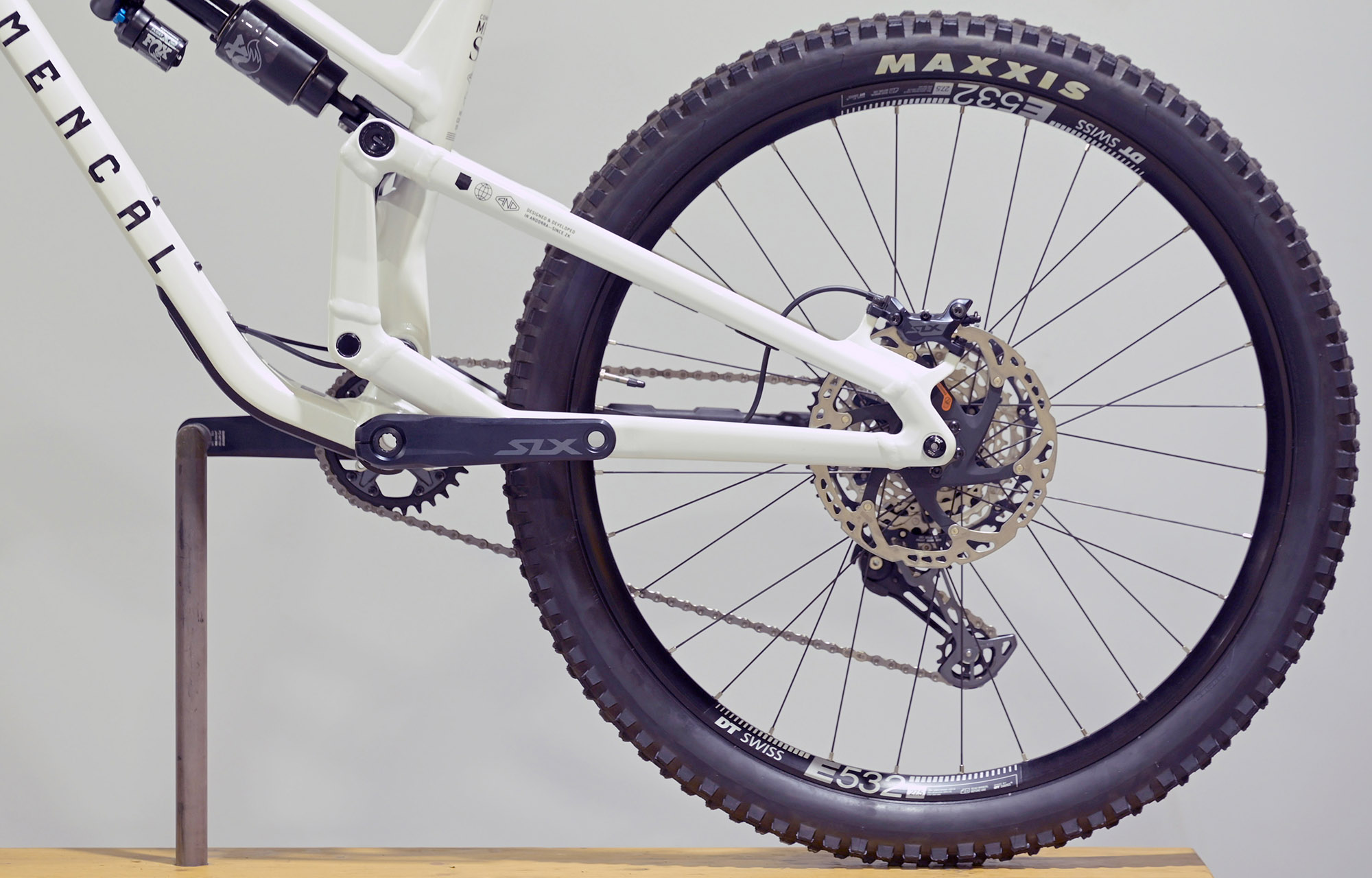 COMMENCAL META SX V5 ESSENTIAL CLEAR SILVER - M (23131602) image cover number large 3