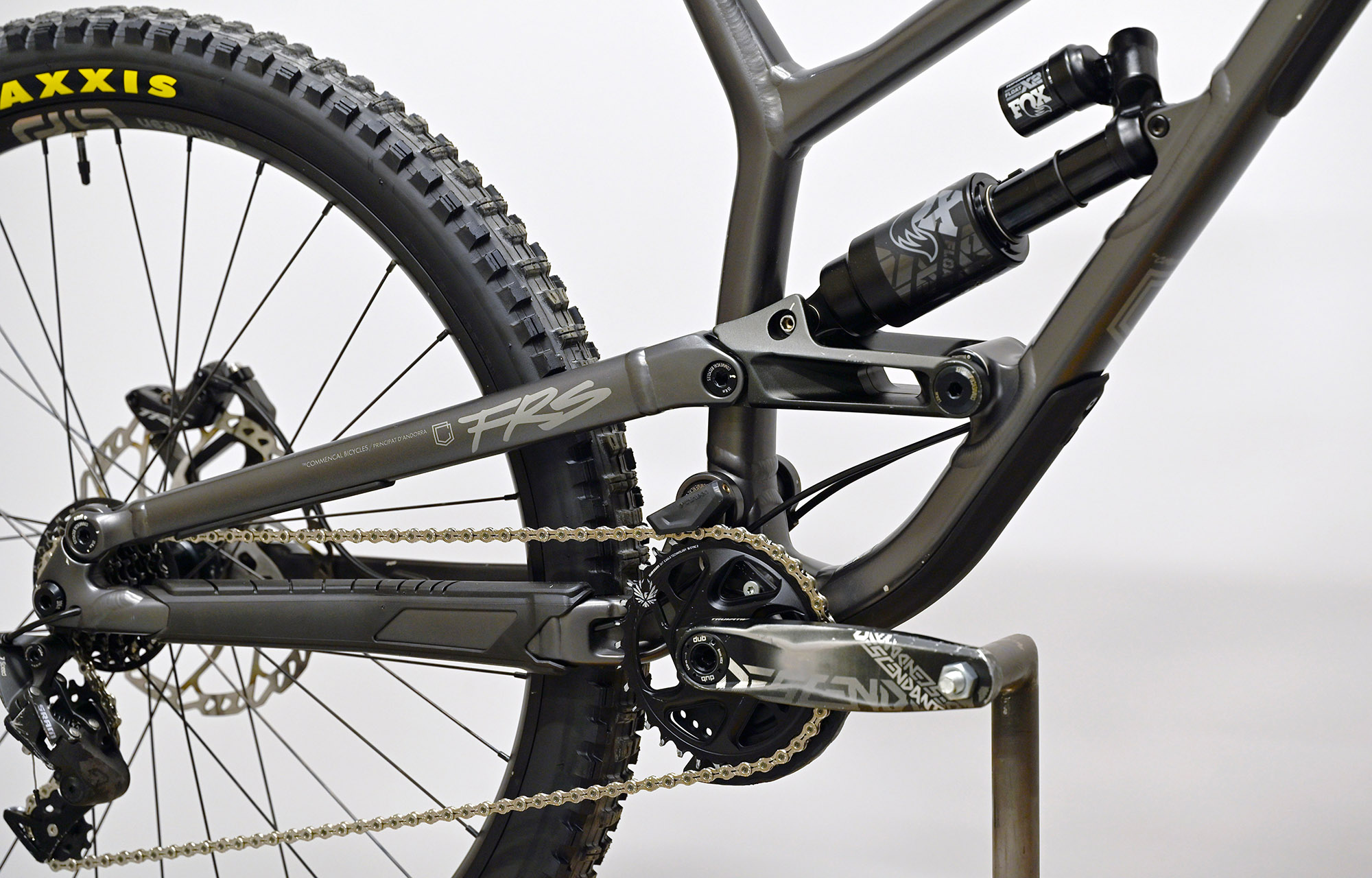COMMENCAL FRS ESSENTIAL DARK SLATE - L (22150503) image number null