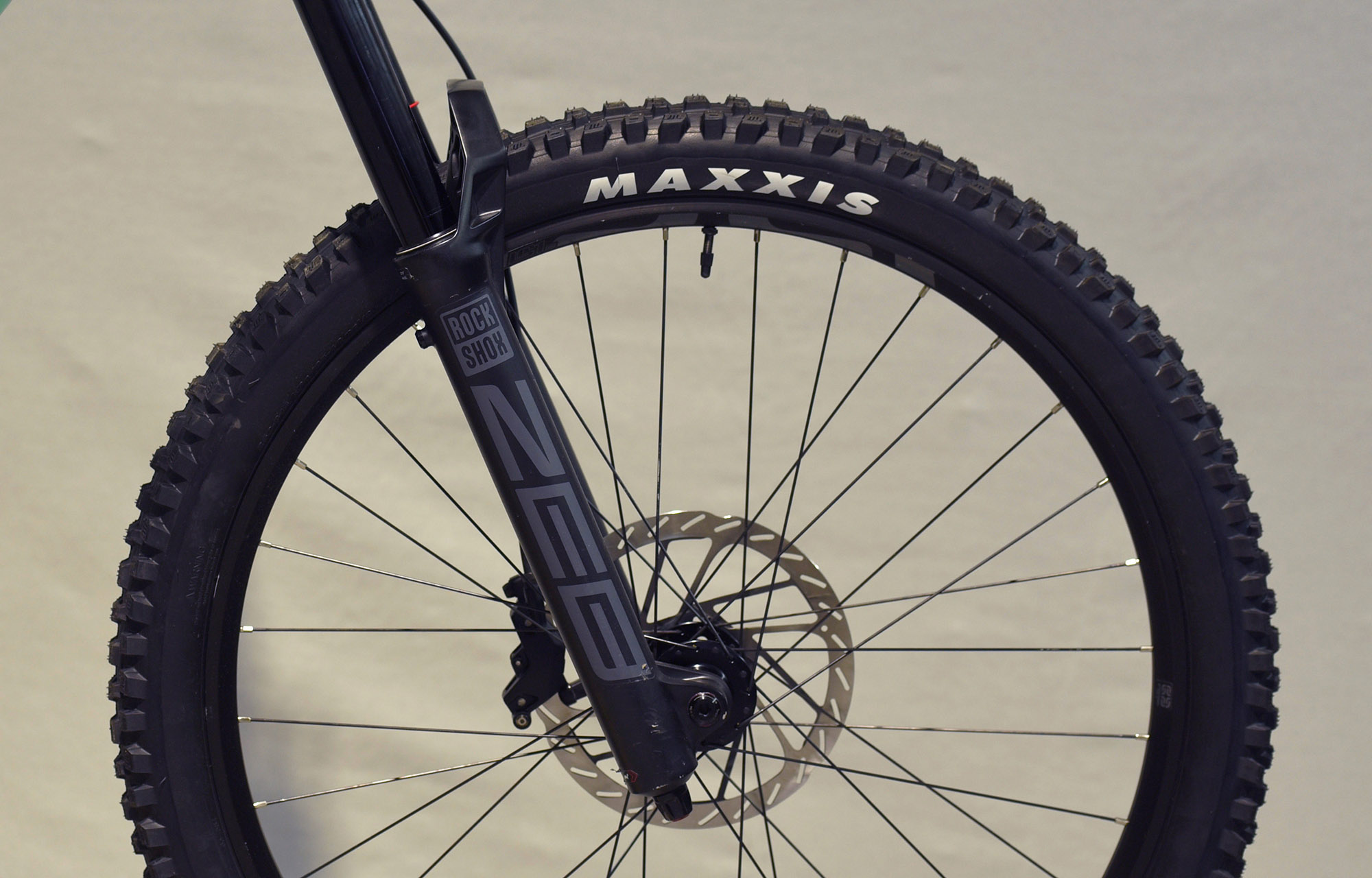 COMMENCAL CLASH RIDE EMERALD  GREEN NEW ROCKSHOX - M (23130102) image number null