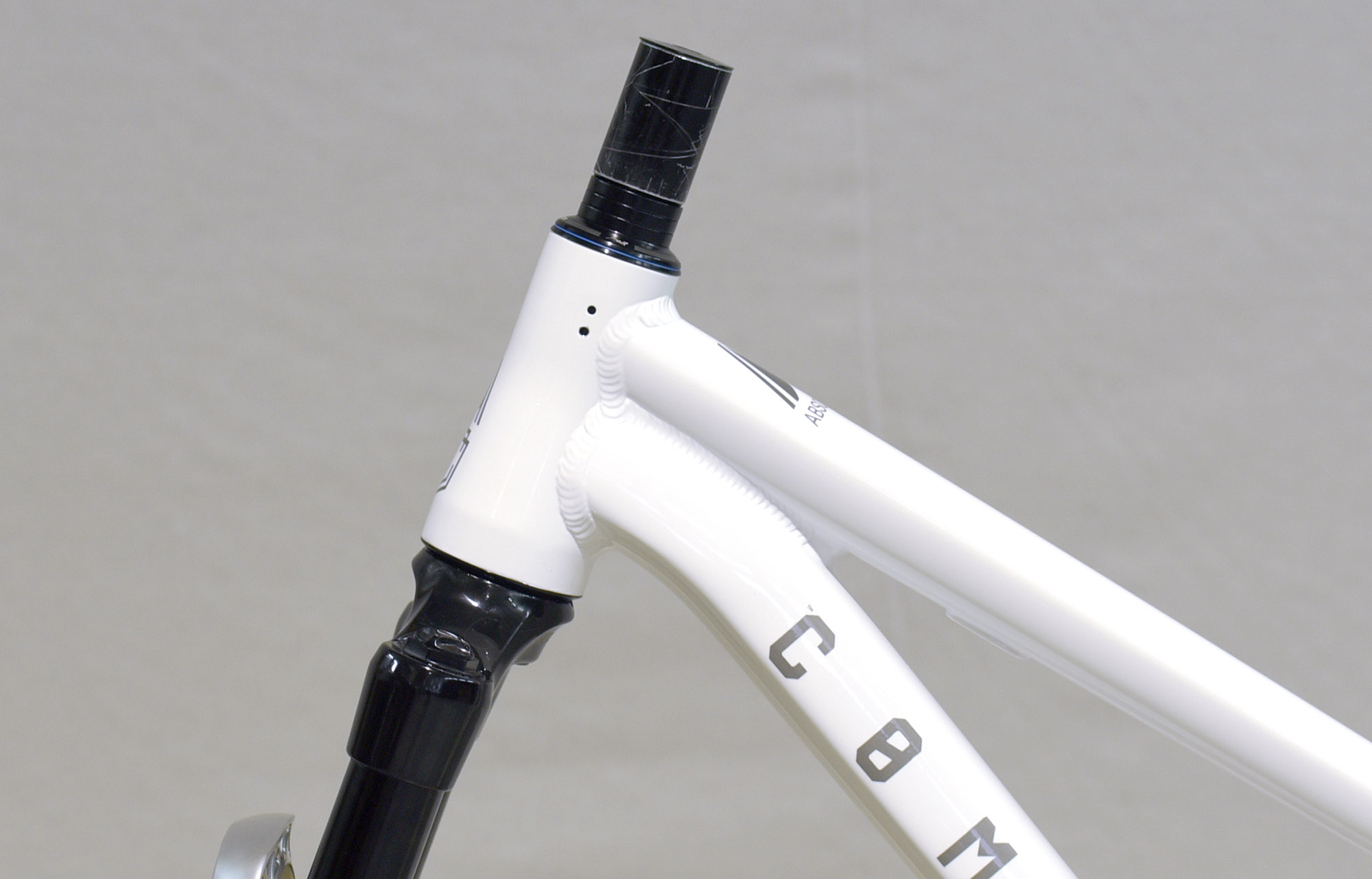 VIP COMMENCAL ABSOLUT PURE WHITE / ROCKSHOX PIKE DJ SILVER - S (22240401) image number null