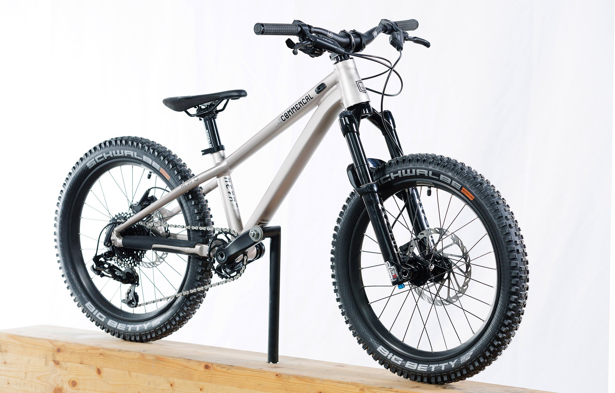 COMMENCAL META HT 20 CHAMPAGNE - (22170100) image cover number large 2