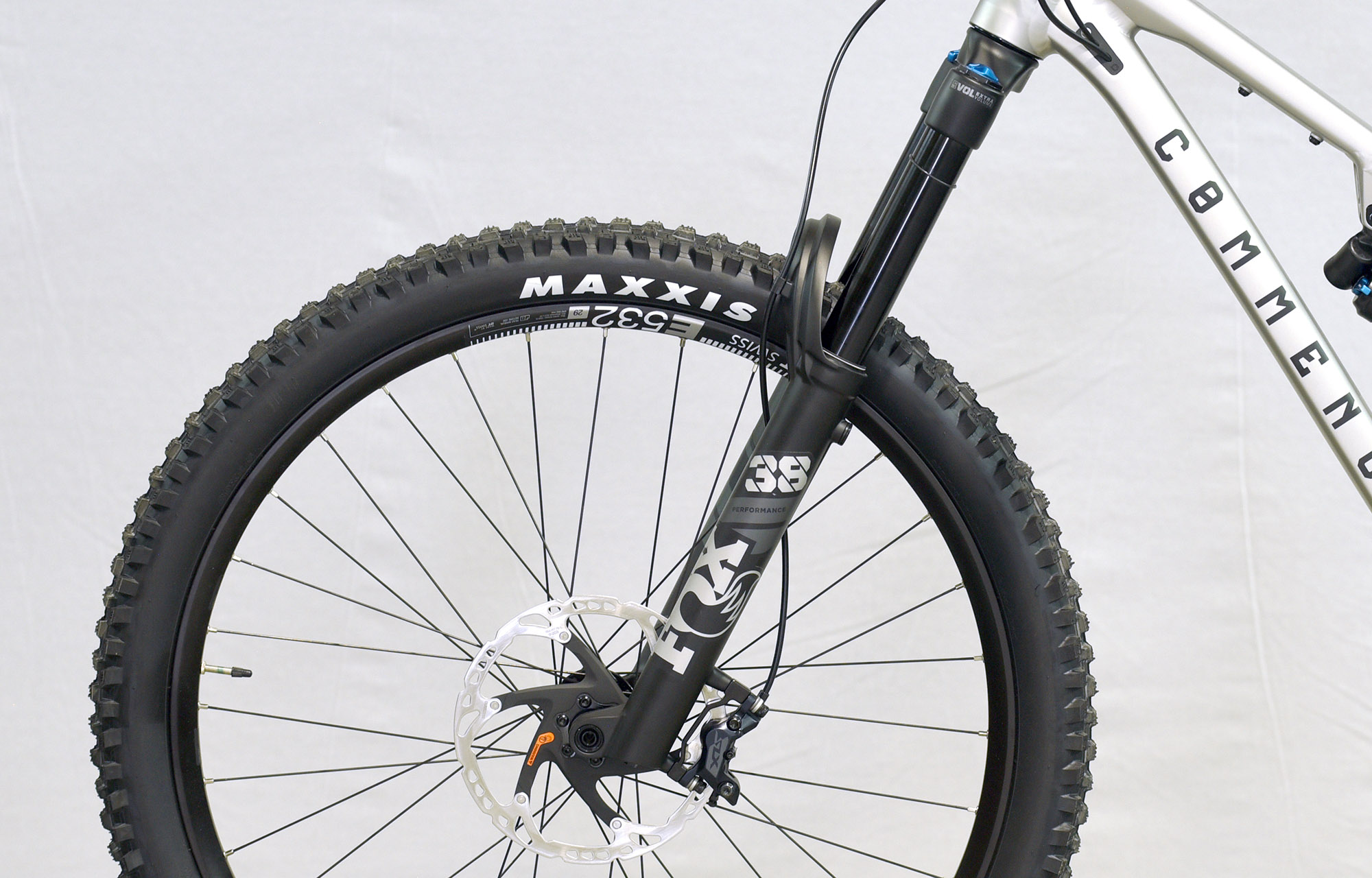 COMMENCAL META SX V5 ESSENTIAL SILVER - S (23131501) image number null
