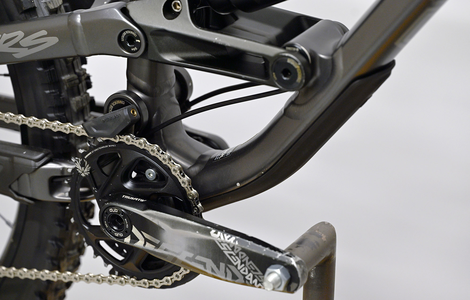 COMMENCAL FRS ESSENTIAL DARK SLATE - L (22150503) image number null