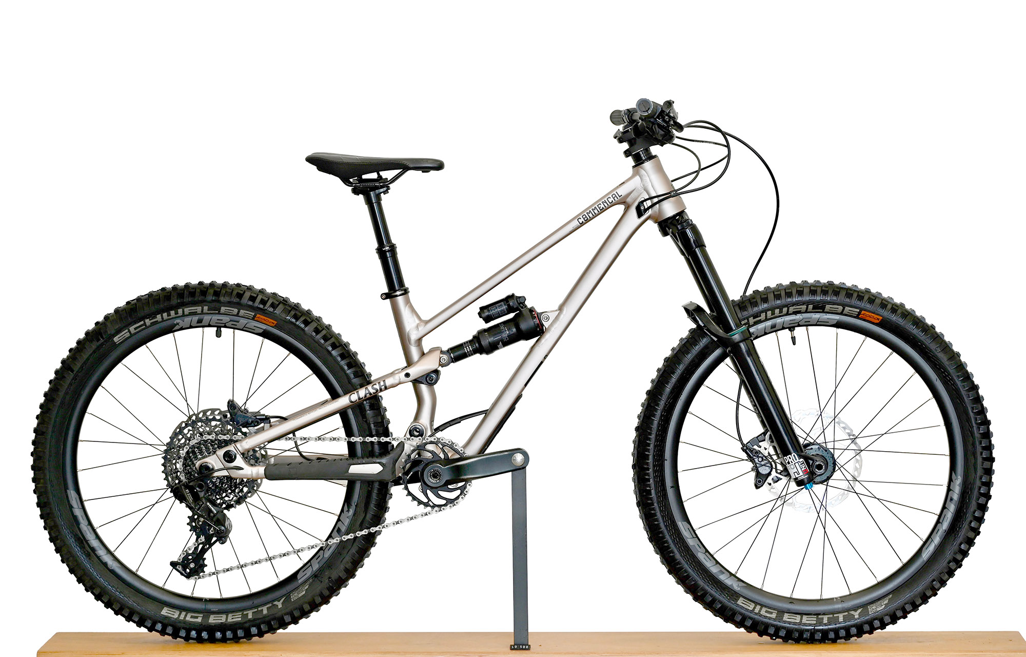 COMMENCAL CLASH 24 V2 CHAMPAGNE (22170600) image number null