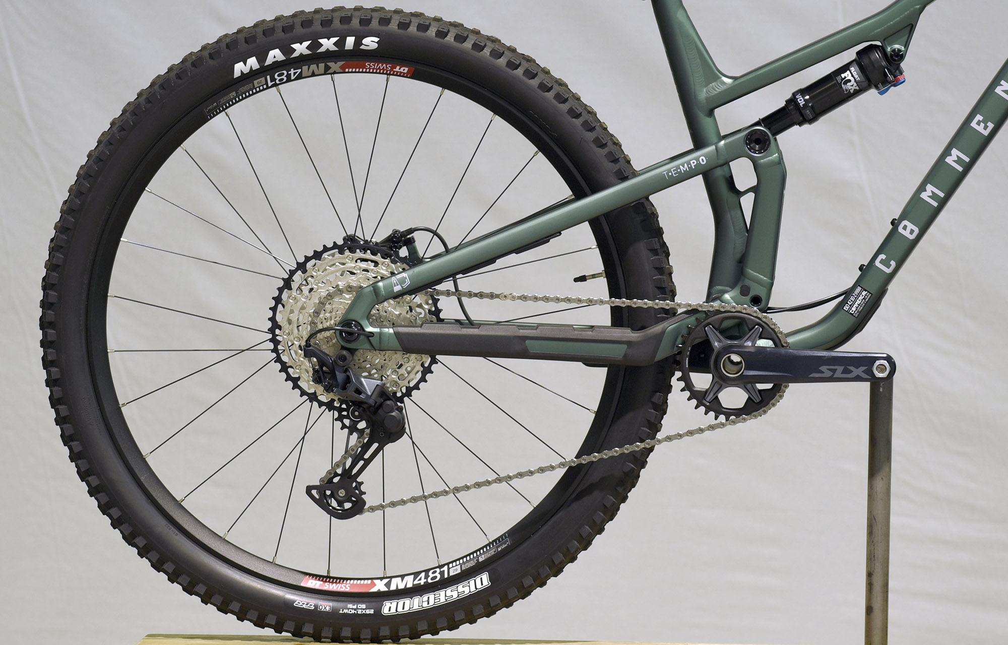 COMMENCAL T.E.M.P.O. ESSENTIAL METALLIC GREEN - L (22120903) image number null