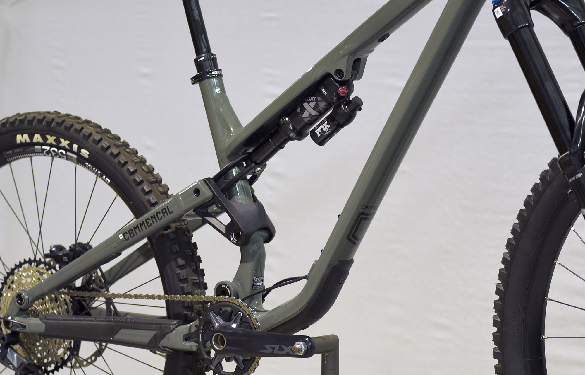 COMMENCAL META SX V4 ESSENTIAL KESWICK GREEN - M (22130702) image number null