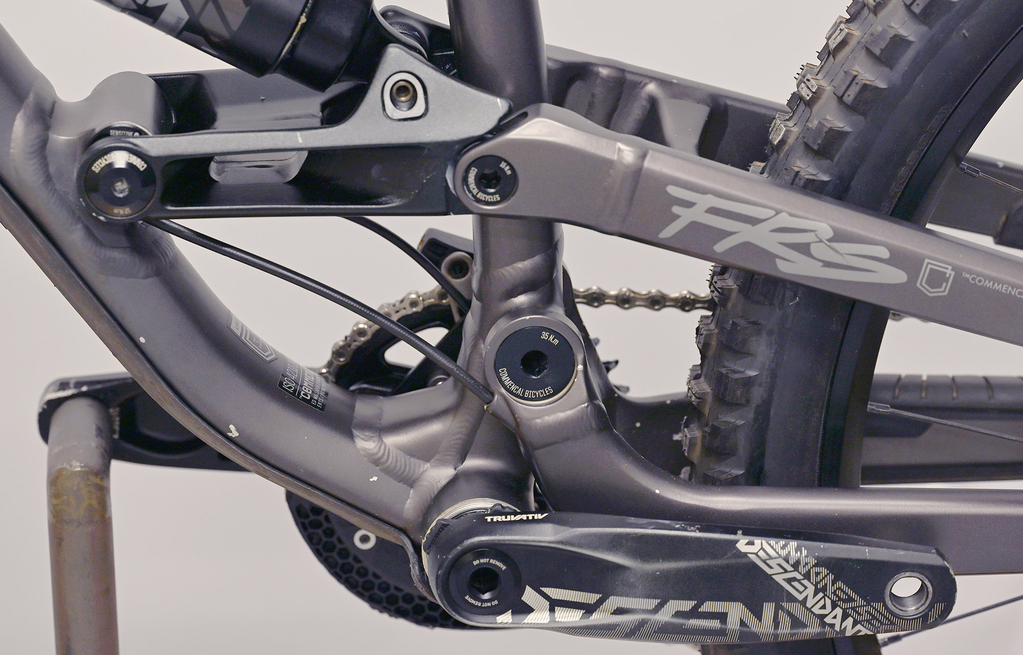 COMMENCAL FRS ESSENTIAL DARK SLATE - L (22151903) image number null
