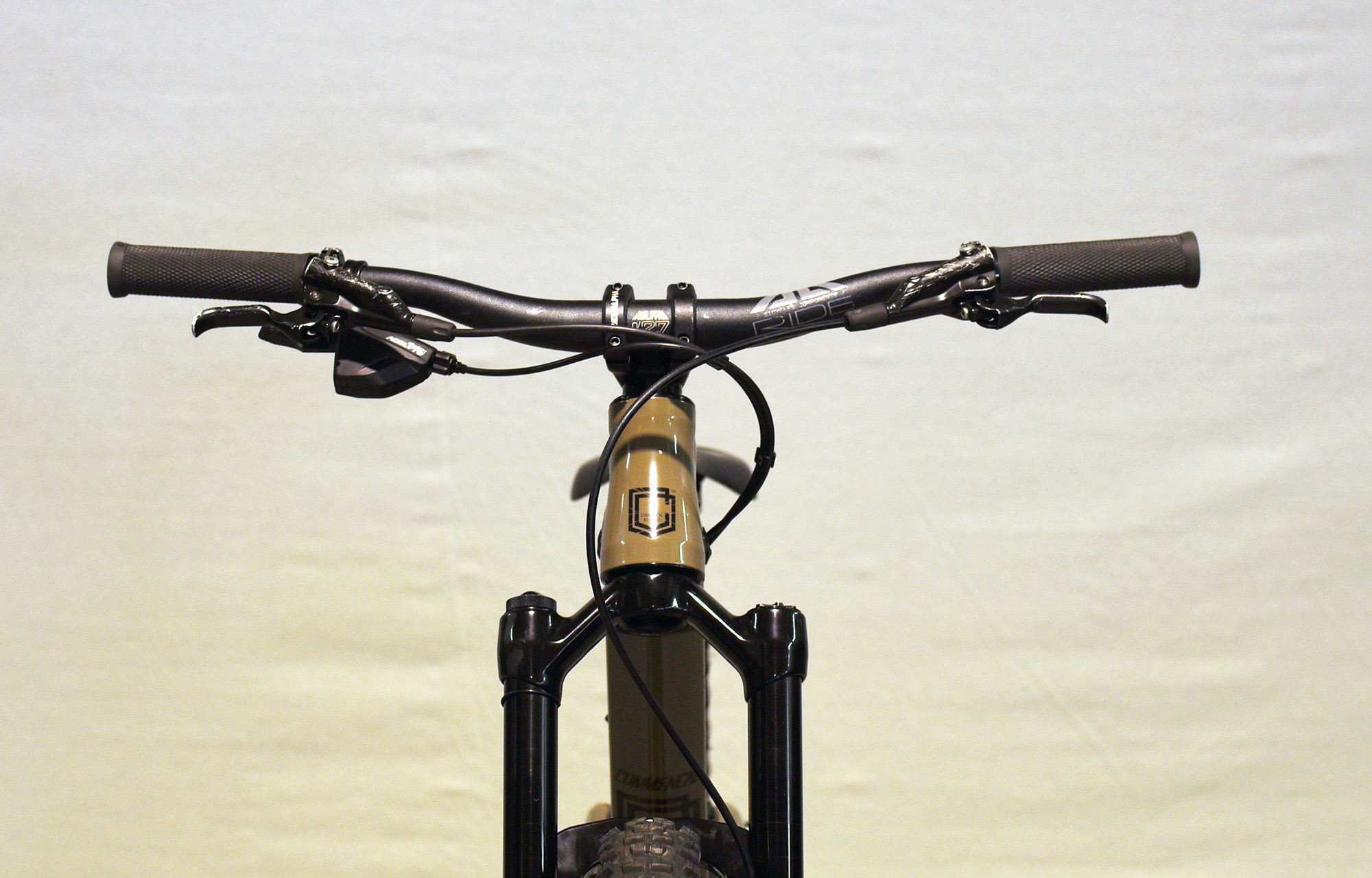 COMMENCAL CLASH 20 V1 DIRT - 20 (21175000) image number null