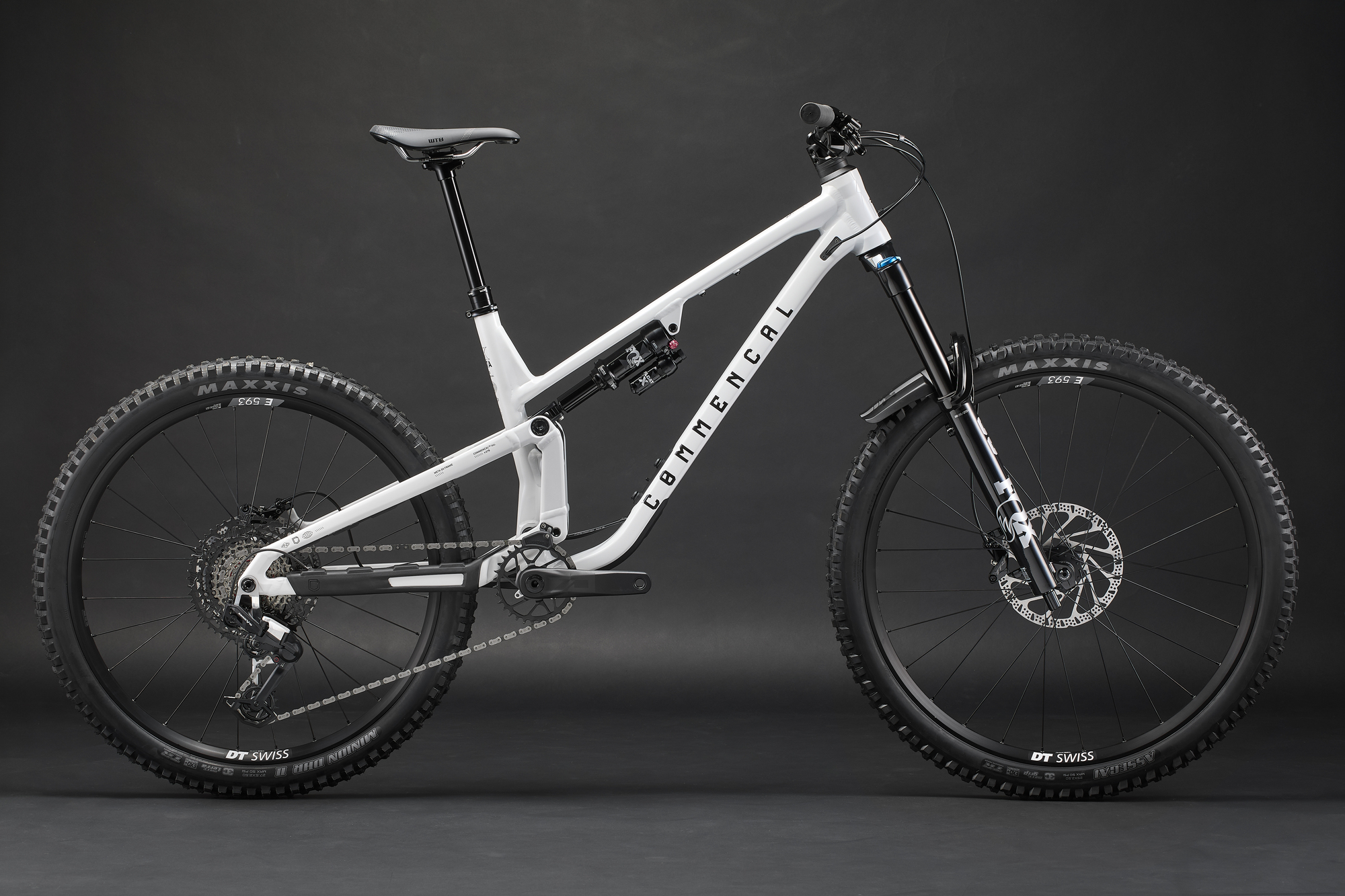 COMMENCAL META SX V5 ESSENTIAL PURE WHITE 2027 image large number 0