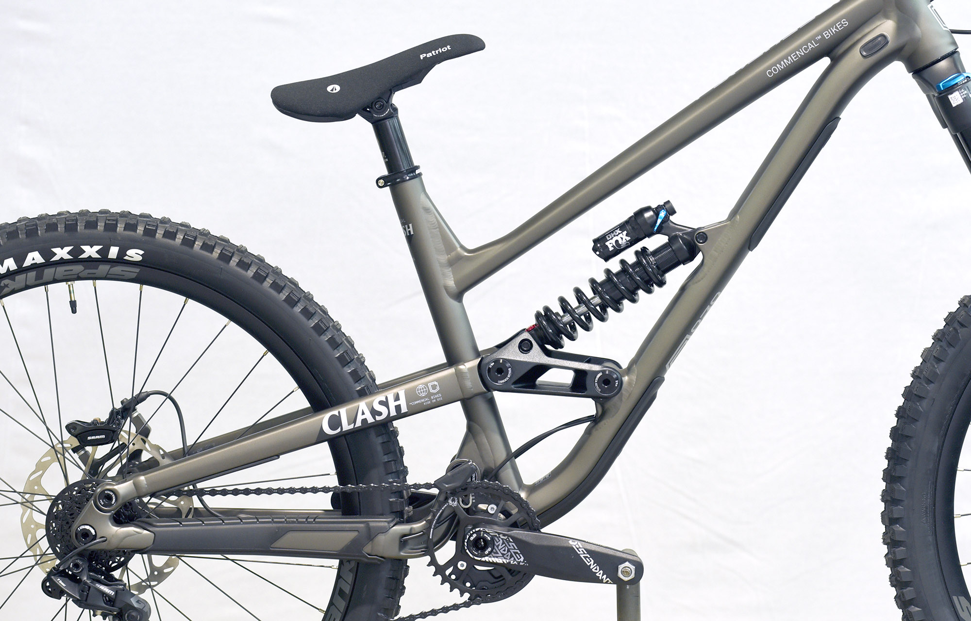 COMMENCAL CLASH RIDE PARK DARK SLATE - M (23133402) image number null