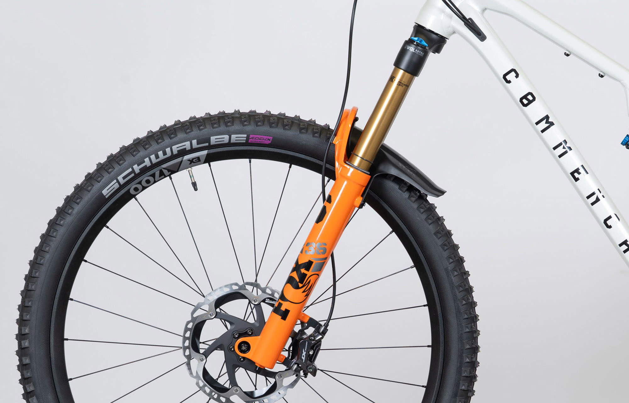 COMMENCAL META V5 SIGNATURE CLEAR SILVER - L (23121003) image large number 6