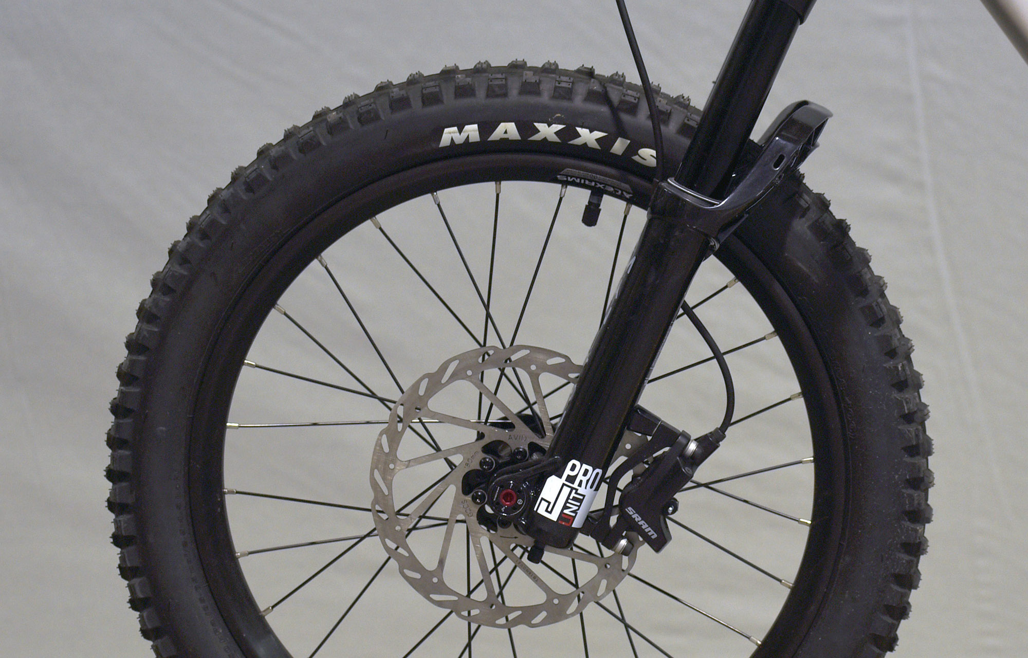 COMMENCAL META HT 20 V2 CHAMPAGNE - 20 (22170100) image number null