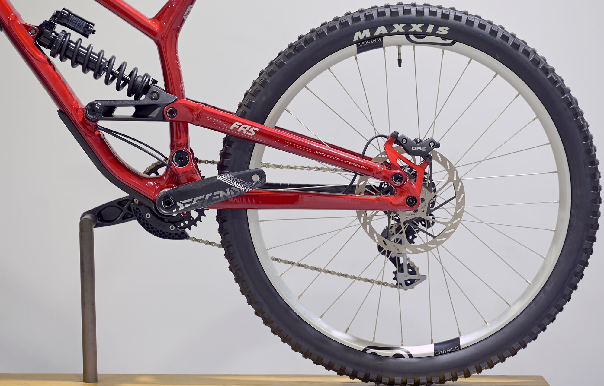 COMMENCAL FRS WHISTLER EDITION 2 - M (24158402) image cover number large 3