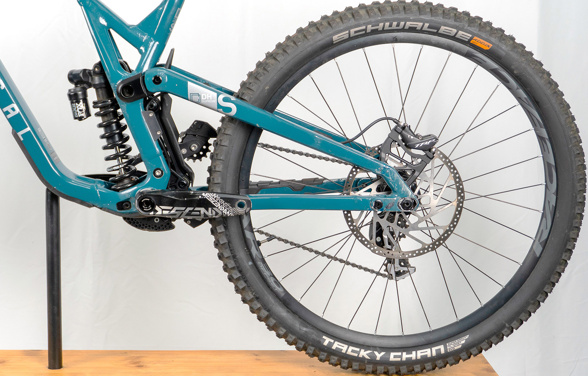 COMMENCAL SUPREME DH V5 ESSENTIAL AQUA BLUE - L (23150103) image number null