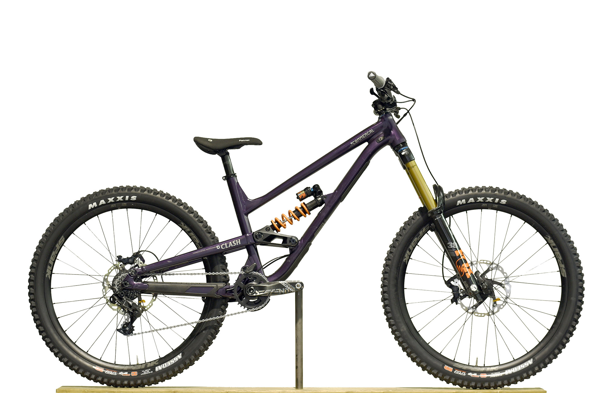 COMMENCAL CLASH PARK EDITION METALLIC PURPLE - M (22131702) image number null