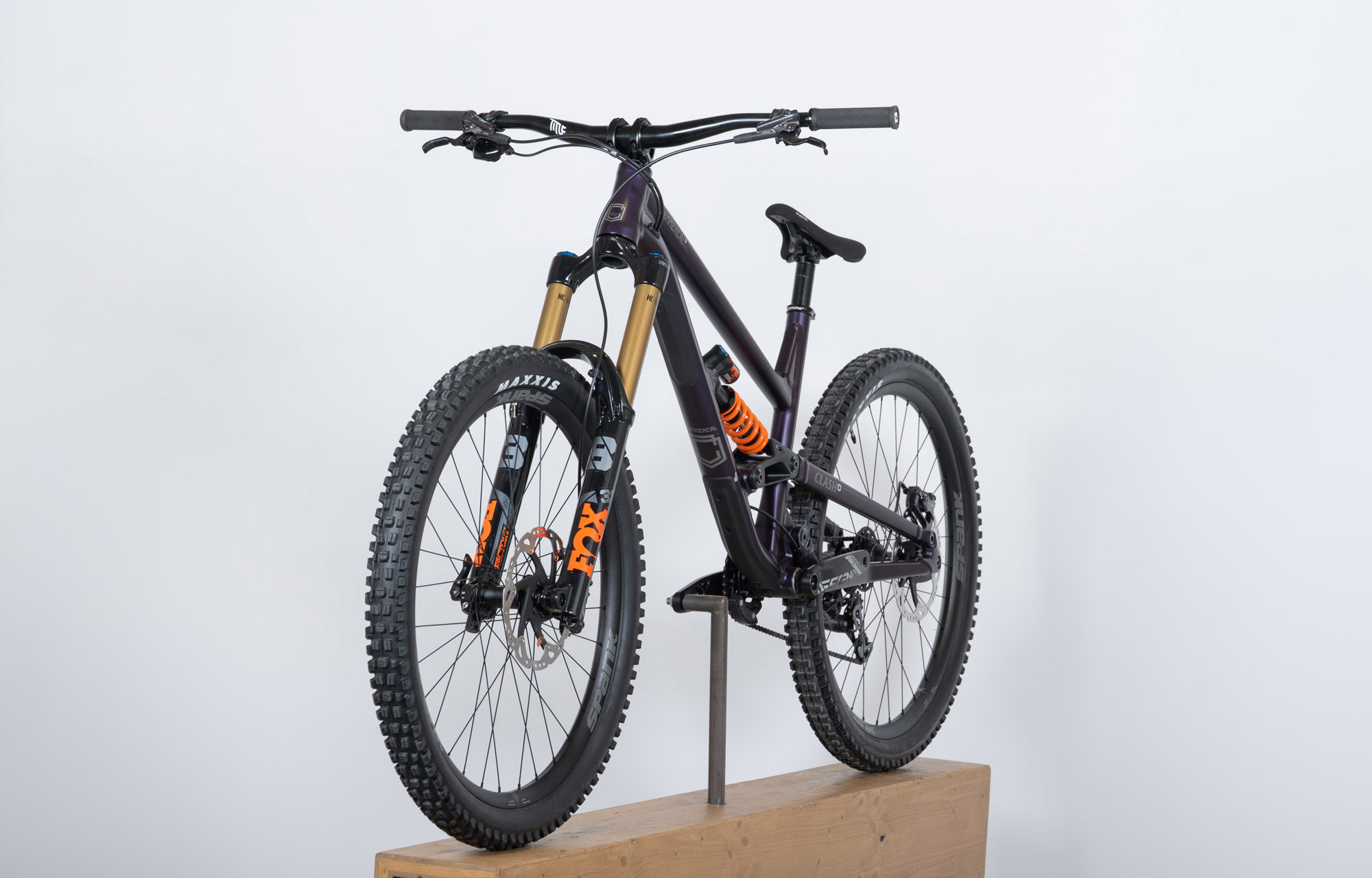 COMMENCAL CLASH PARK EDITION METALLIC PURPLE - L (22131703) image cover number large 4