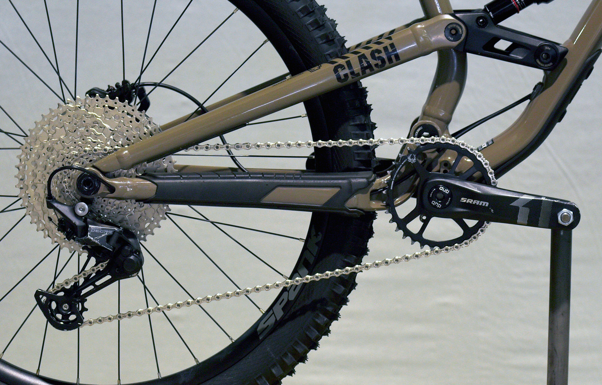 COMMENCAL CLASH JR DIRT MAXXIS - JR (21175200) image number null