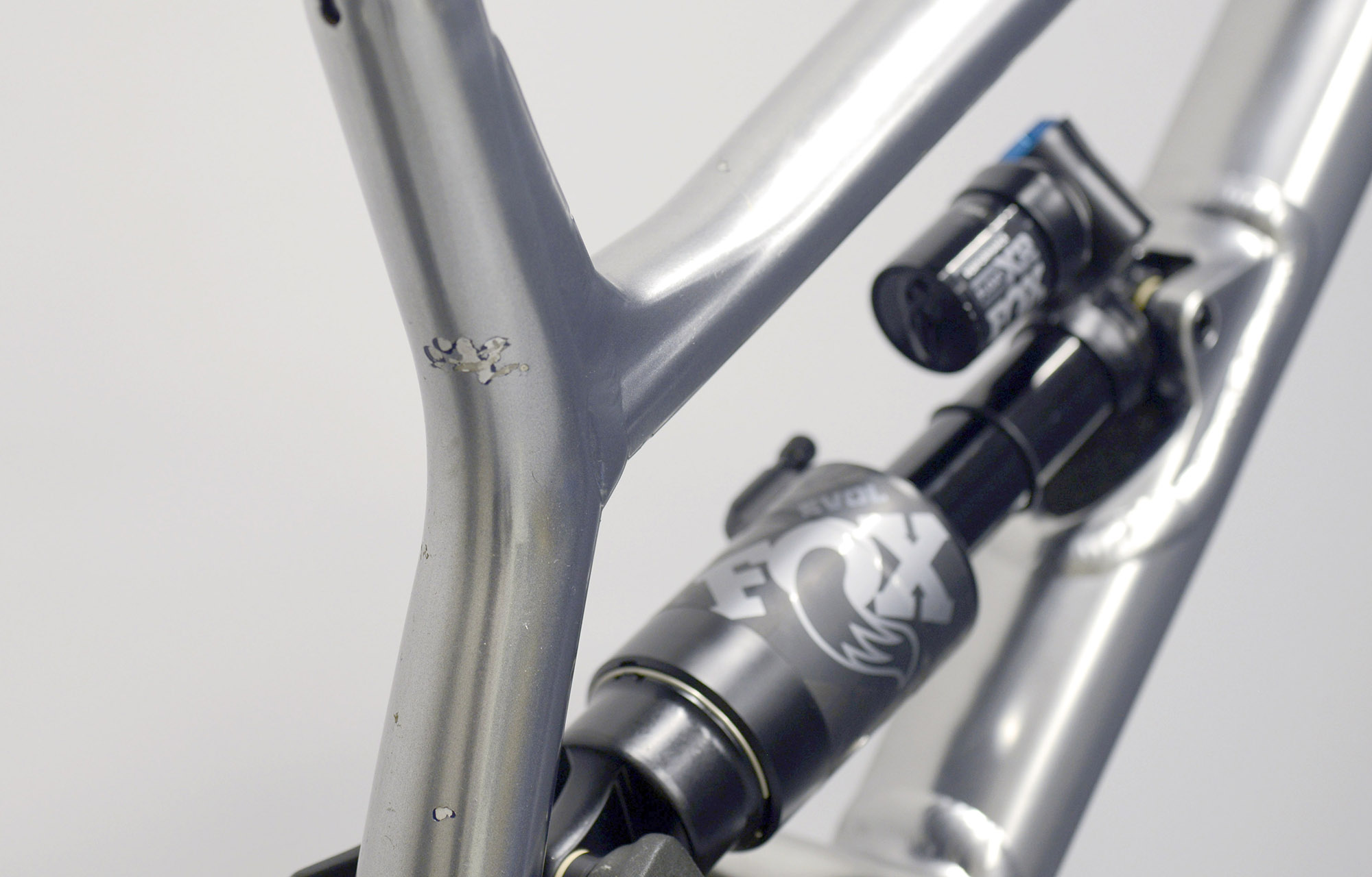 COMMENCAL FURIOUS ESSENTIAL GUN METAL - L (21151003) image number null