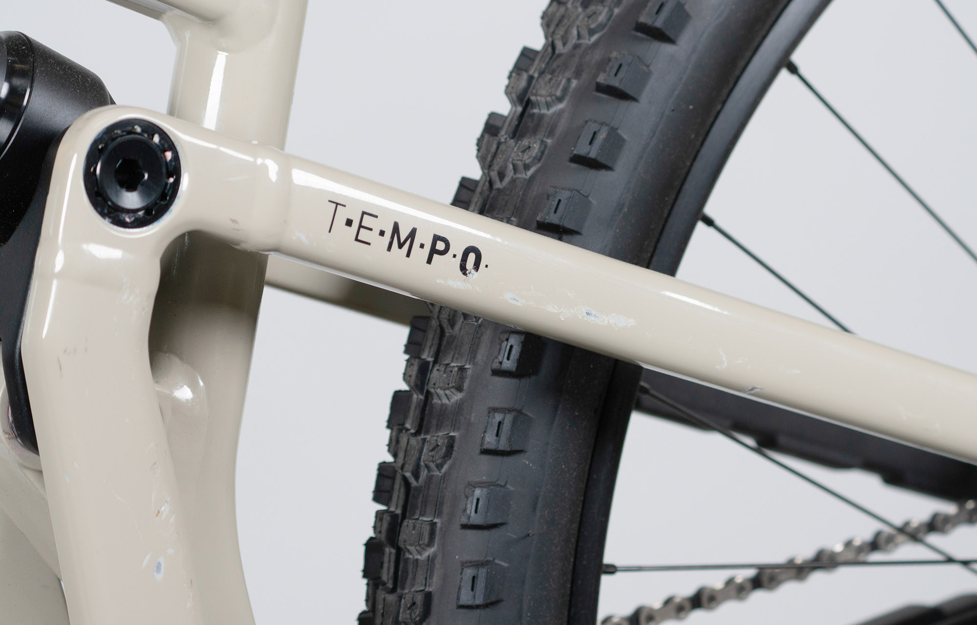 COMMENCAL T.E.M.P.O. OHLINS EDITION CHALK - L (22123903) image cover number large 8