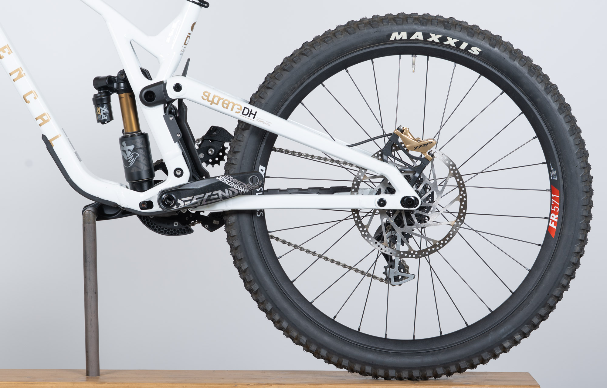 COMMENCAL SUPREME DH V5 SIGNATURE LTD PURE WHITE - L (23151003) image cover number large 3