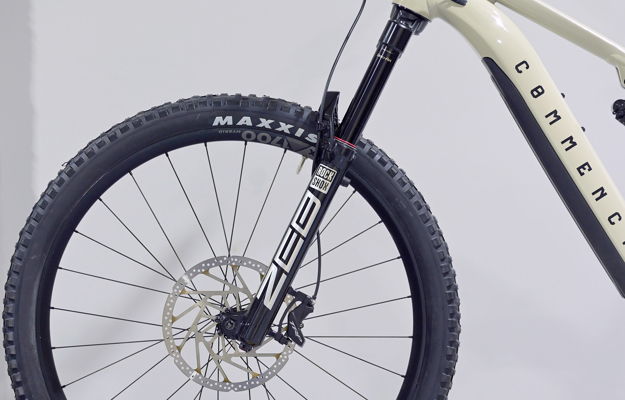 COMMENCAL META POWER SX BOSCH RACE CHALK - L (23181403) 466 km image cover number large 3