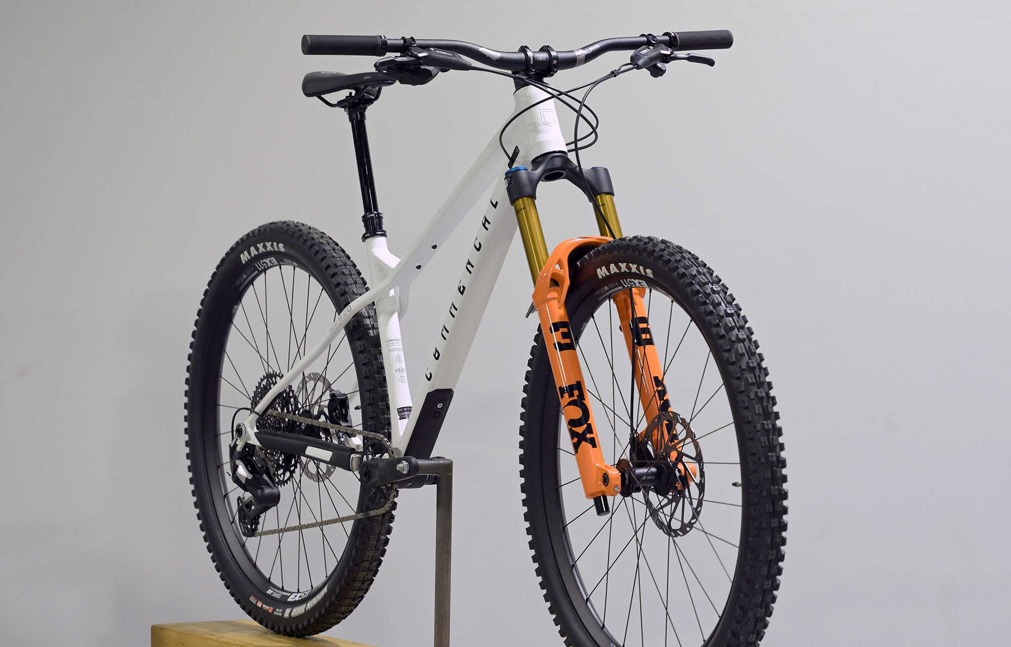 COMMENCAL META HT V3 SIGNATURE PURE WHITE - M (25130502) image cover number large 2