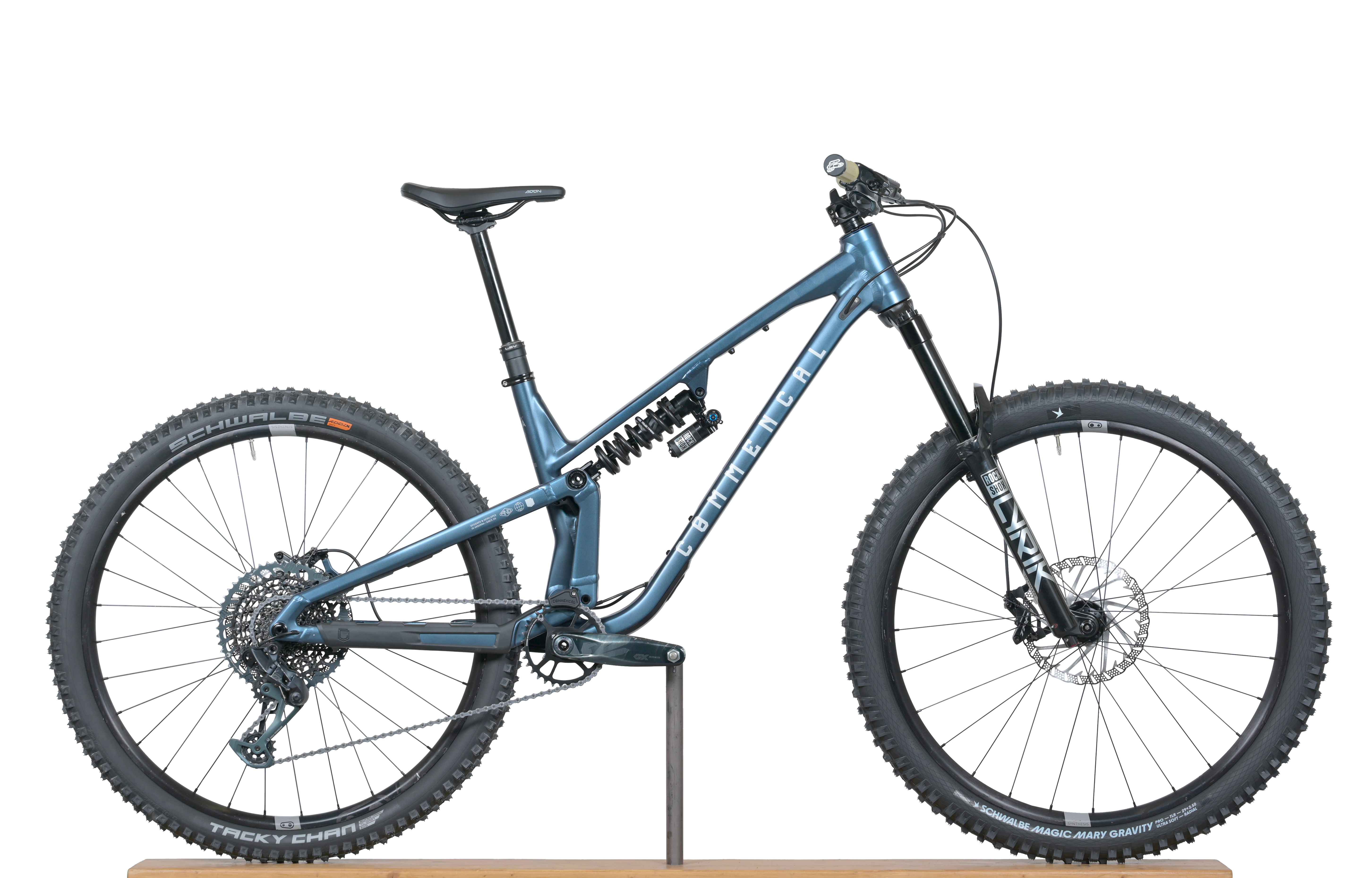 COMMENCAL META V5 RACE SPARKLY BLUE - M (23121302) image number null