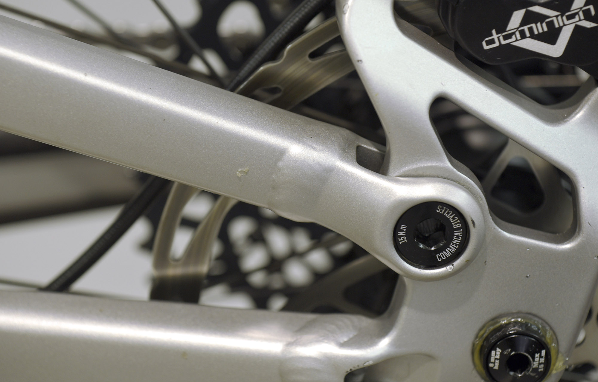 COMMENCAL CLASH RACE SILVER - S (22132101) image number null
