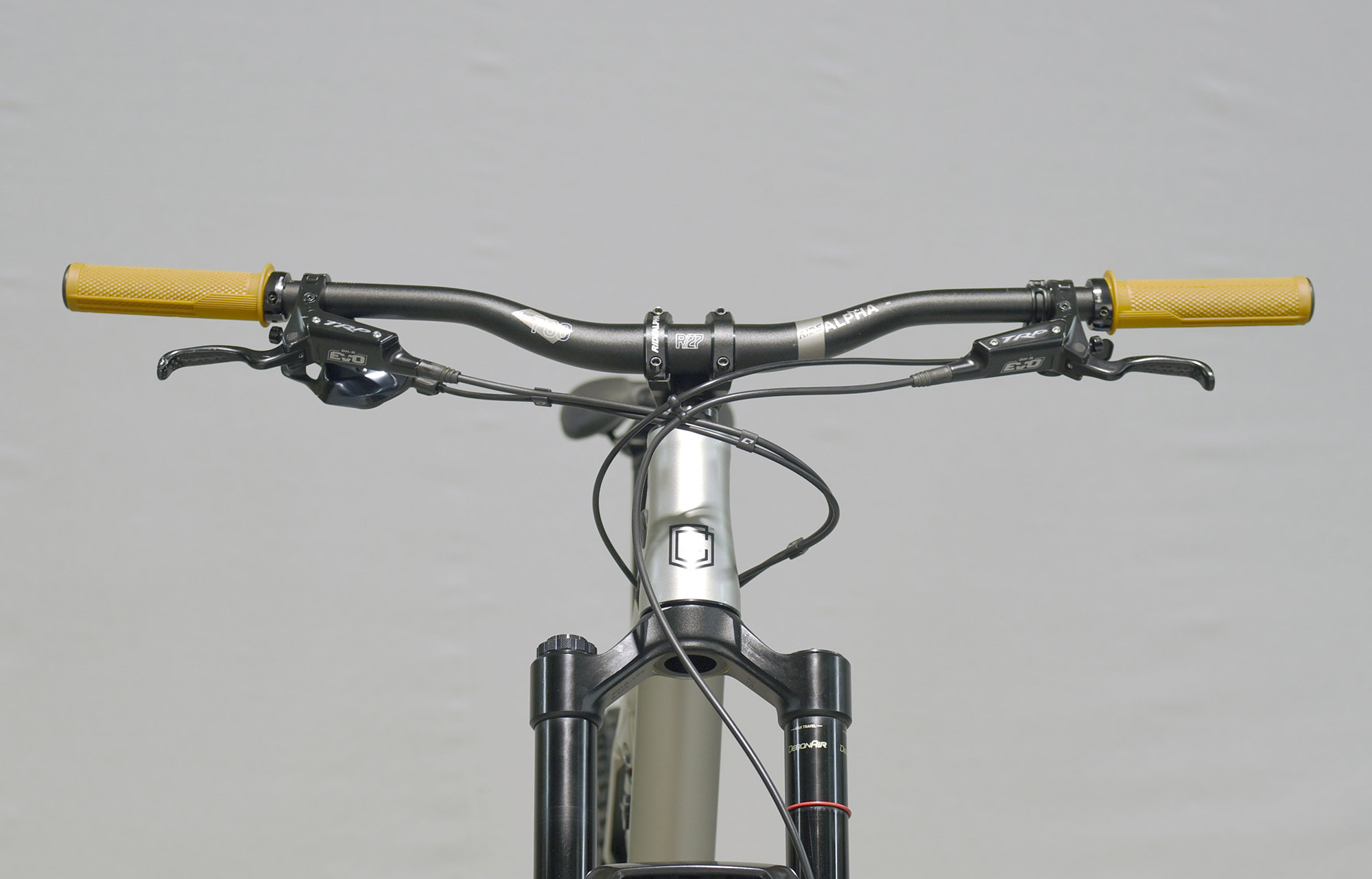 COMMENCAL META SX RACE SILVER - M (22130802) image number null