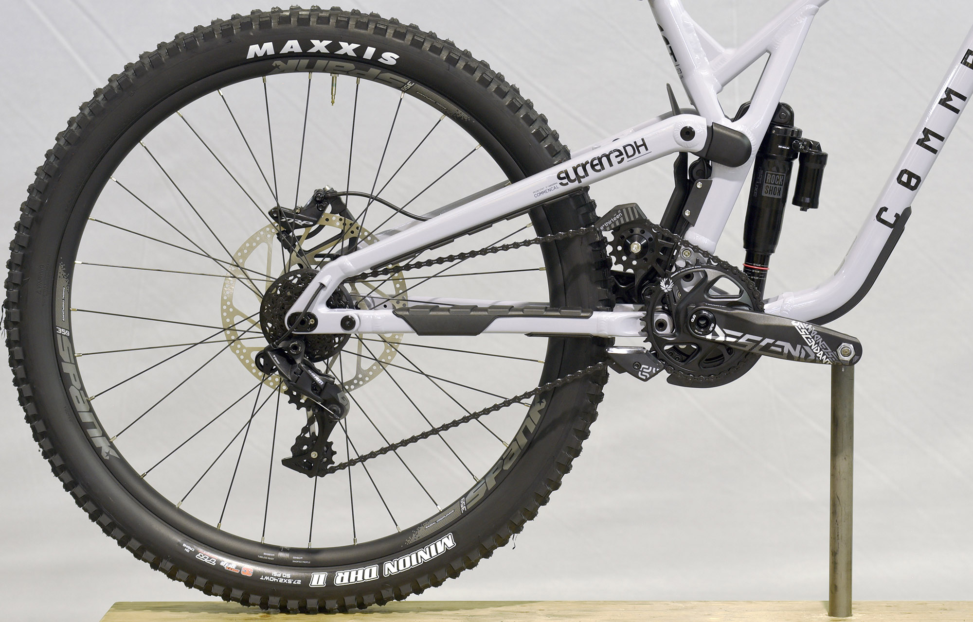 COMMENCAL SUPREME DH V5 RIDE ROCKSHOX TEAM CLOUD - M (23150802) image number null