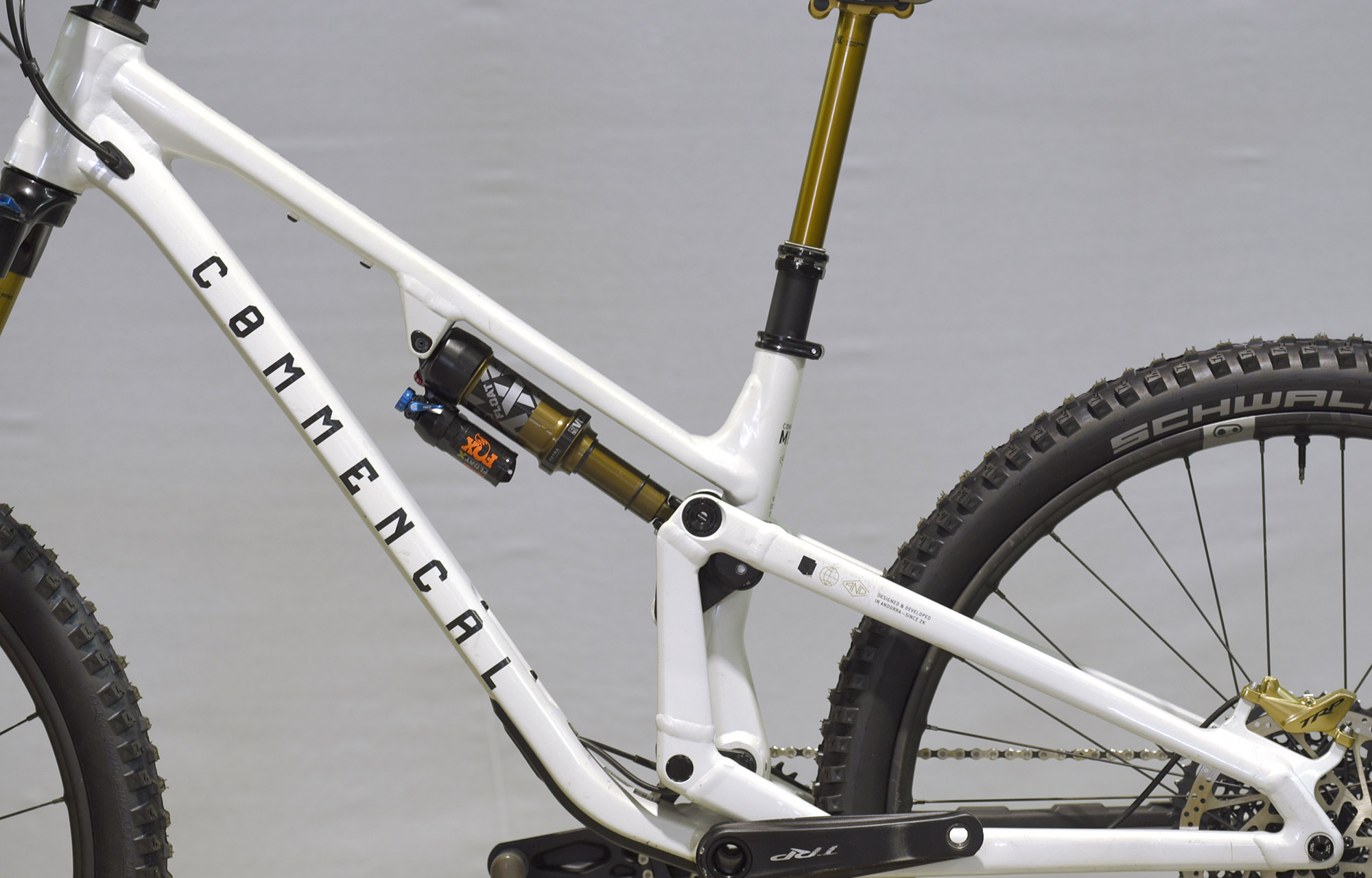 COMMENCAL META V5 CLEAR SILVER [COMMENCAL TEAM] ALC - S (24100011) image number null