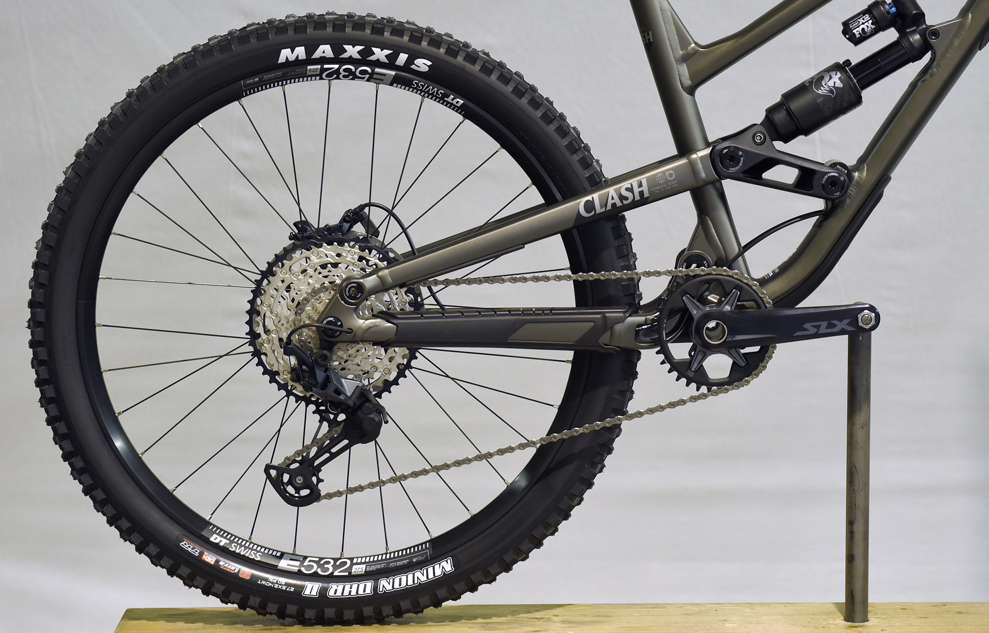 COMMENCAL CLASH ESSENTIAL DARK SLATE - M (22131302) image number null