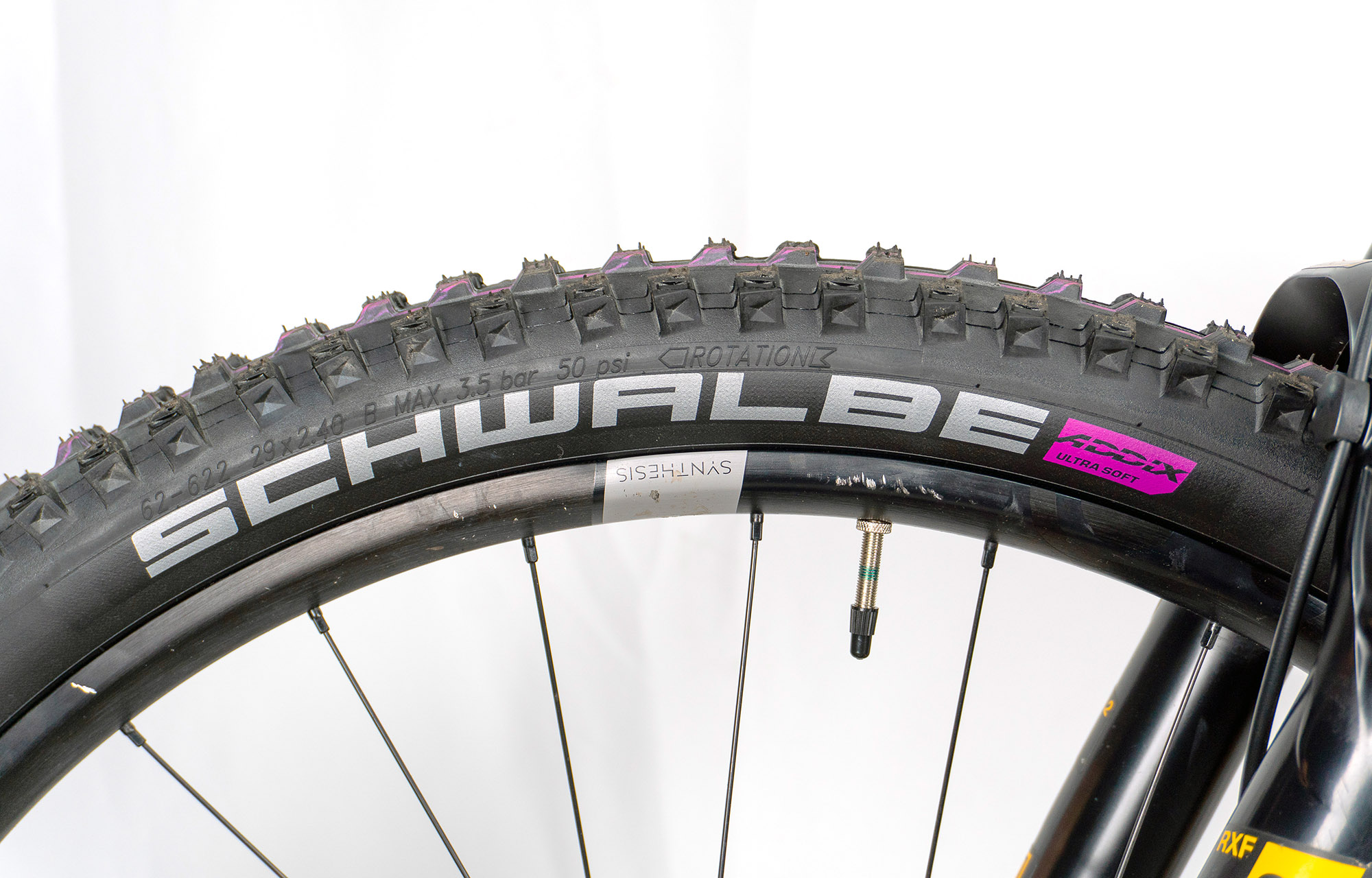COMMENCAL META V5 OHLINS EDITION GLITTERY BLACK - L (23120803) image number null