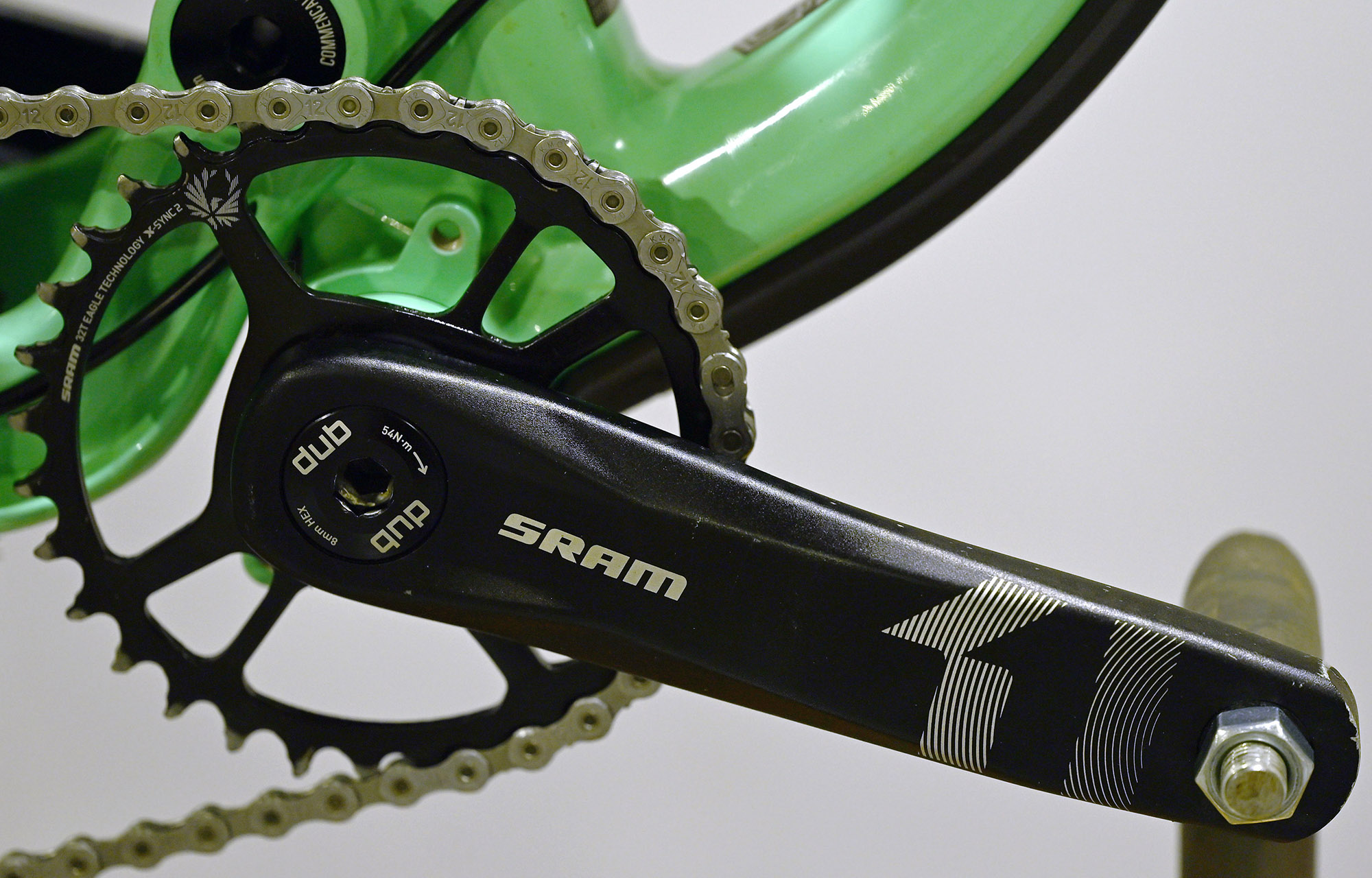 COMMENCAL CLASH RIDE EMERALD GREEN - L (23130103) image cover number large 9