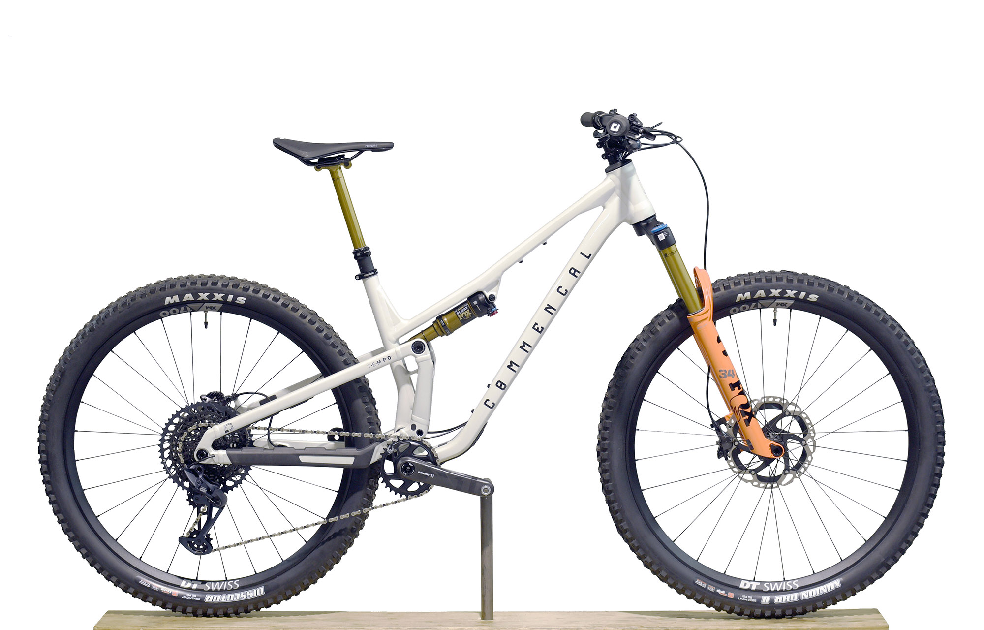 COMMENCAL T.E.M.P.O. SIGNATURE CLEAR SILVER - M (23120402) image number null