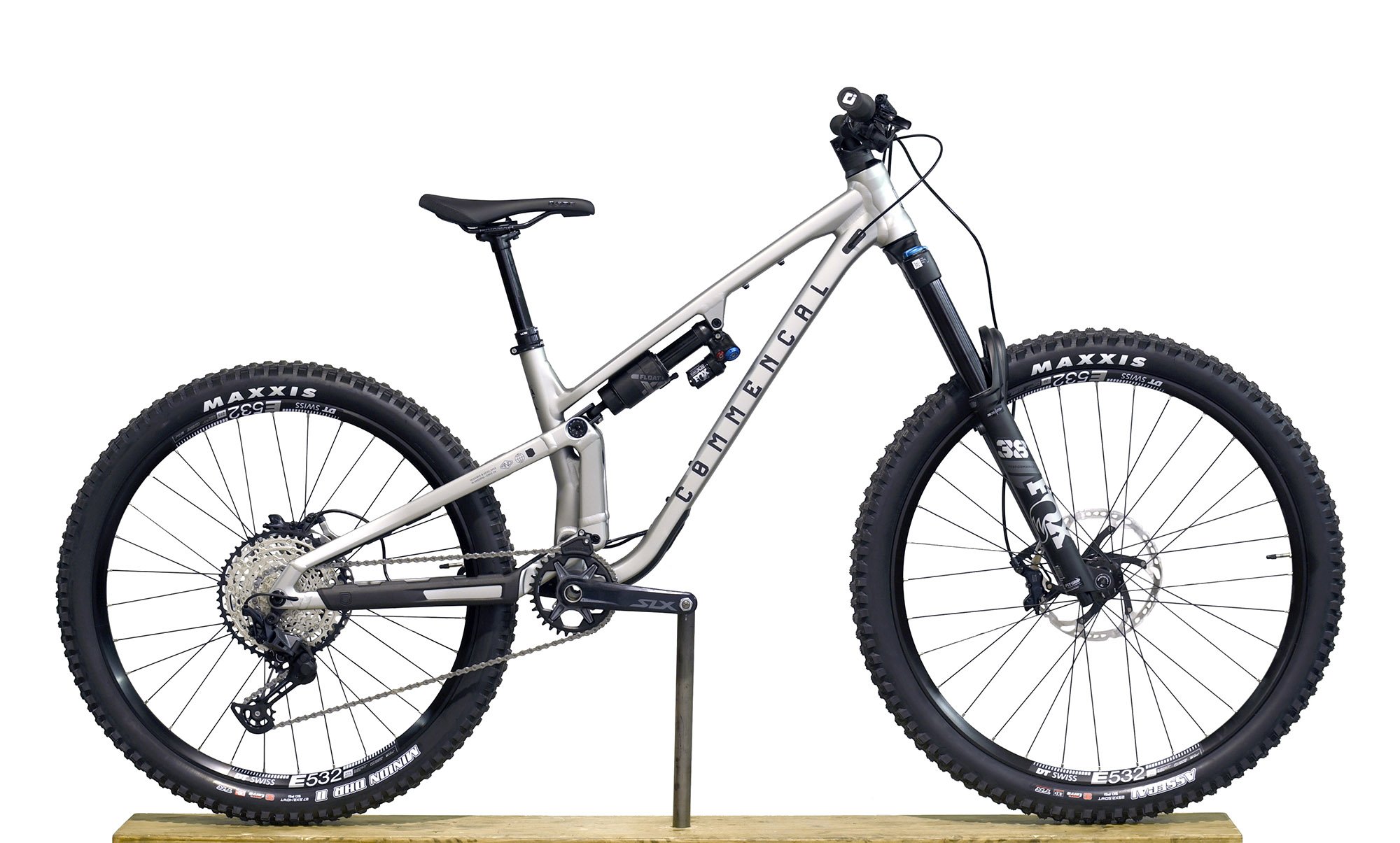 COMMENCAL META SX V5 ESSENTIAL SILVER - S (23131501) image number null
