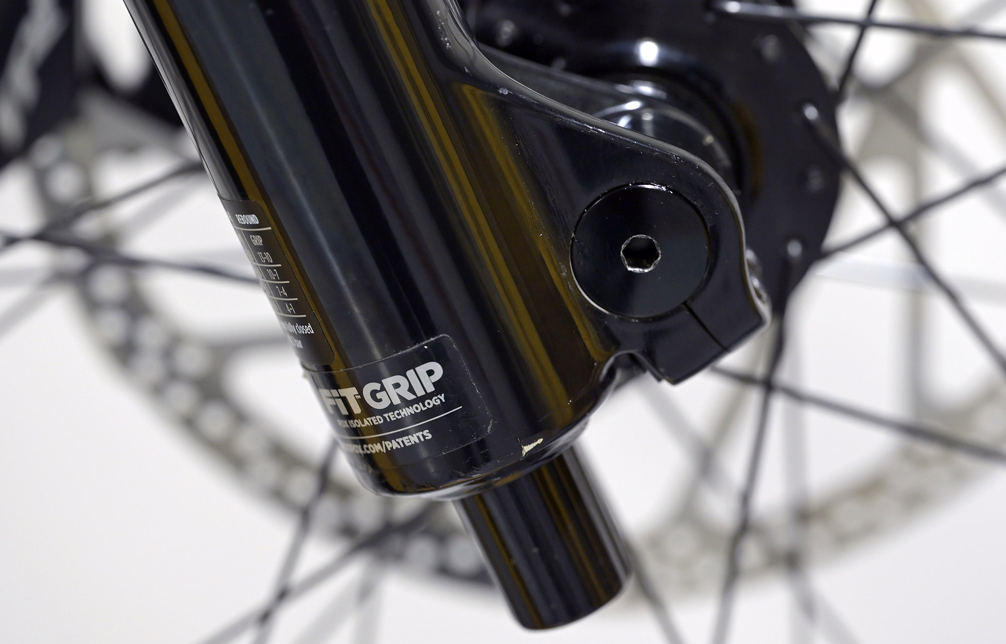 COMMENCAL SUPREME DH V5 ESSENTIAL HERITAGE GREEN - M (22150802) image cover number large 7