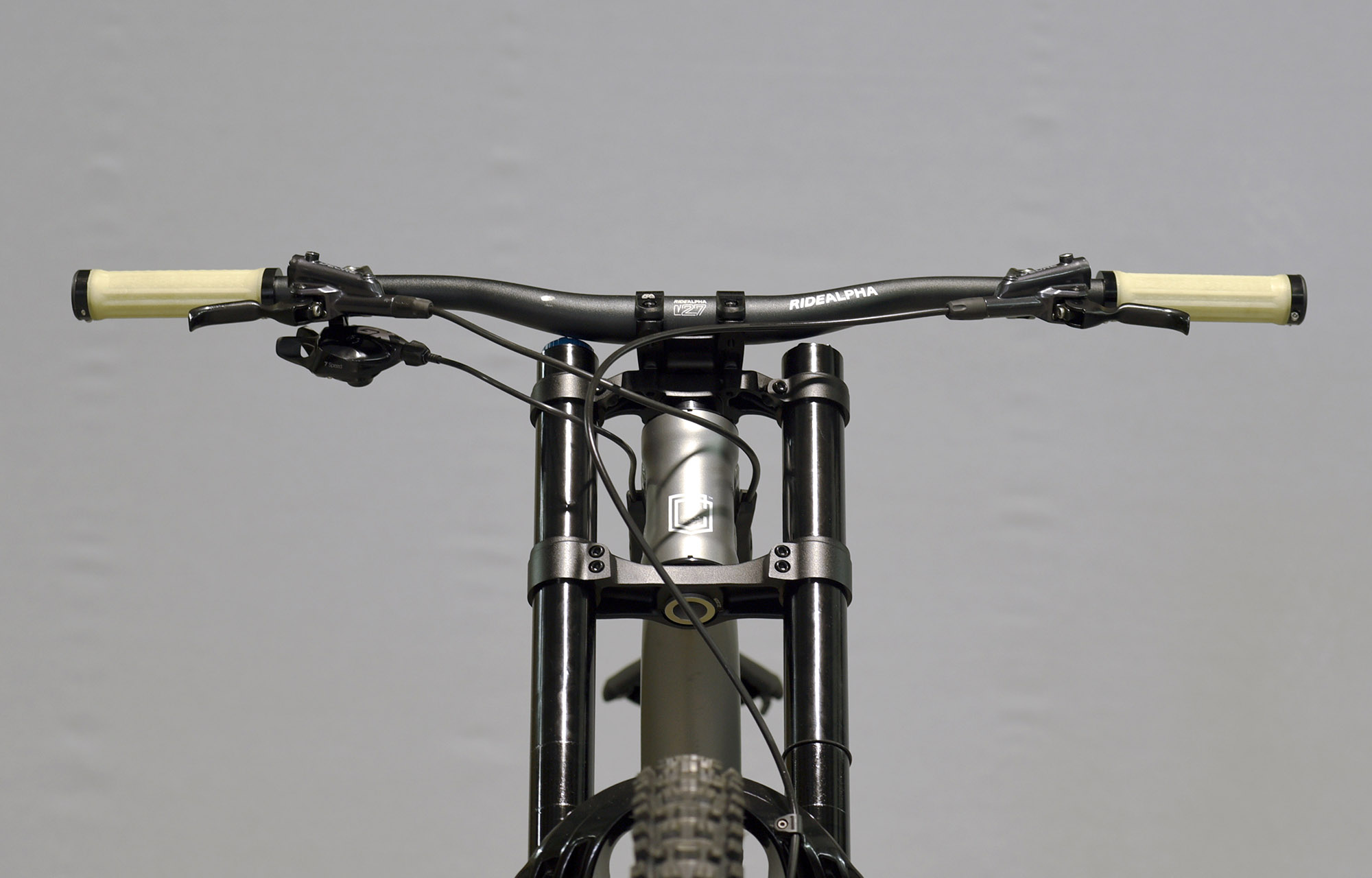 COMMENCAL SUPREME DH 29 RACE MATTE GRAPHITE - M (21150002) image number null