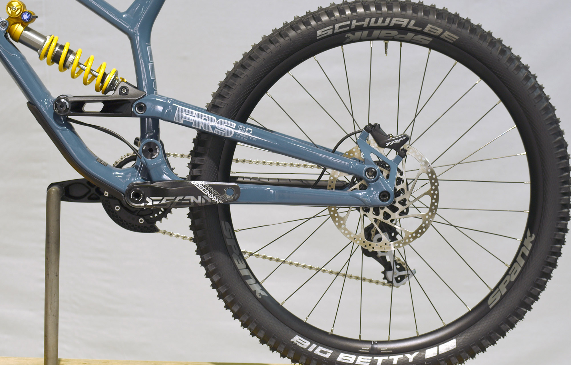 COMMENCAL FRS OHLINS EDITION AQUA BLUE - L (23150602) image number null