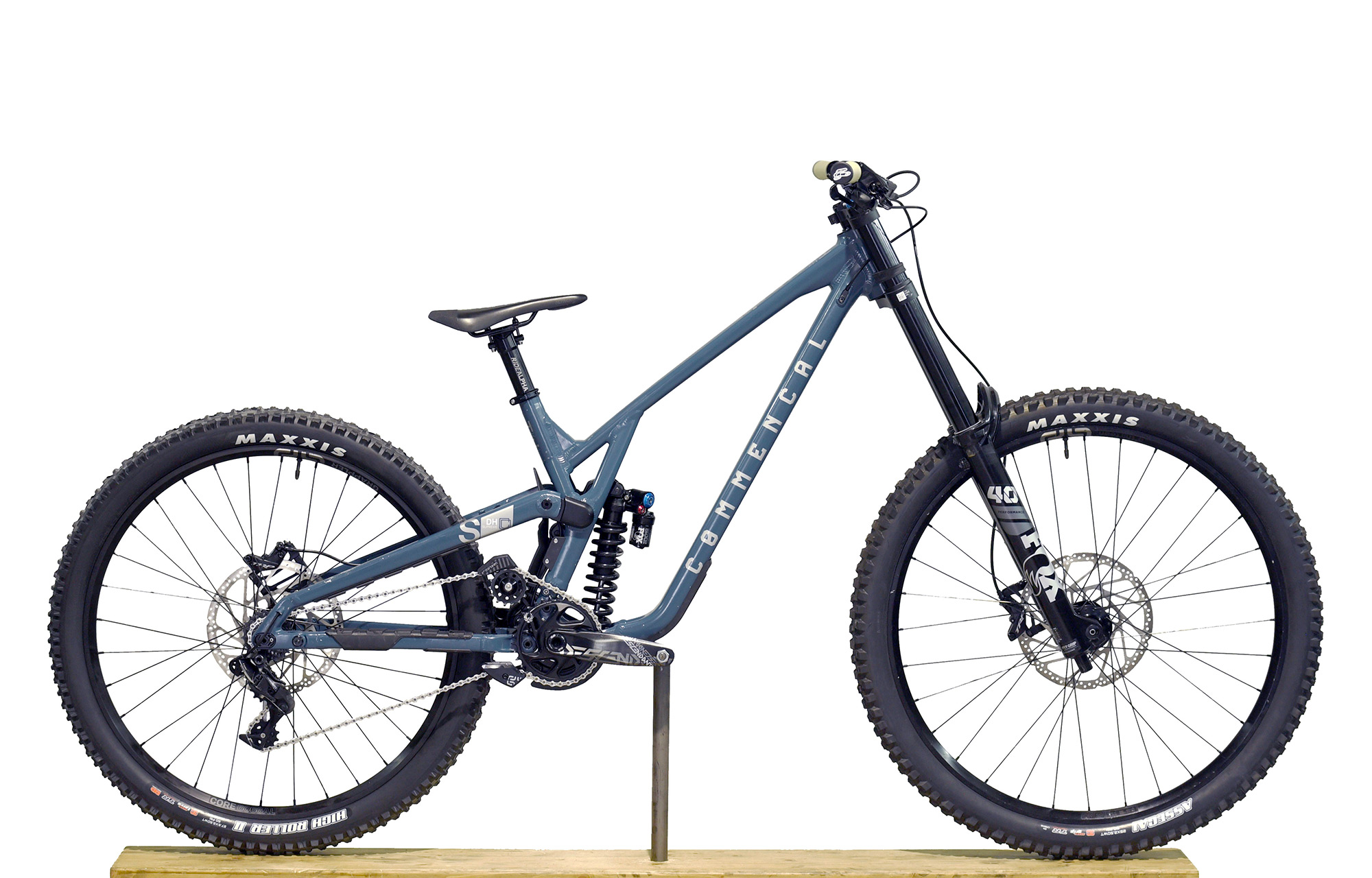 COMMENCAL SUPREME DH V5 ESSENTIAL AQUA BLUE - M (23150102) image number null