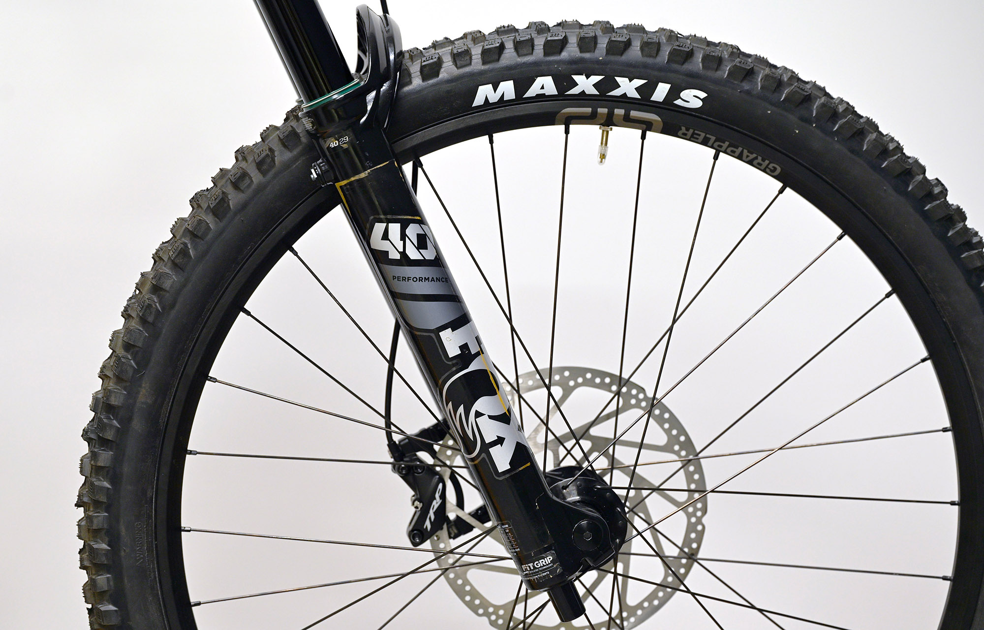 COMMENCAL SUPREME DH V5 ESSENTIAL CLEAR SILVER - M (23150102) image number null