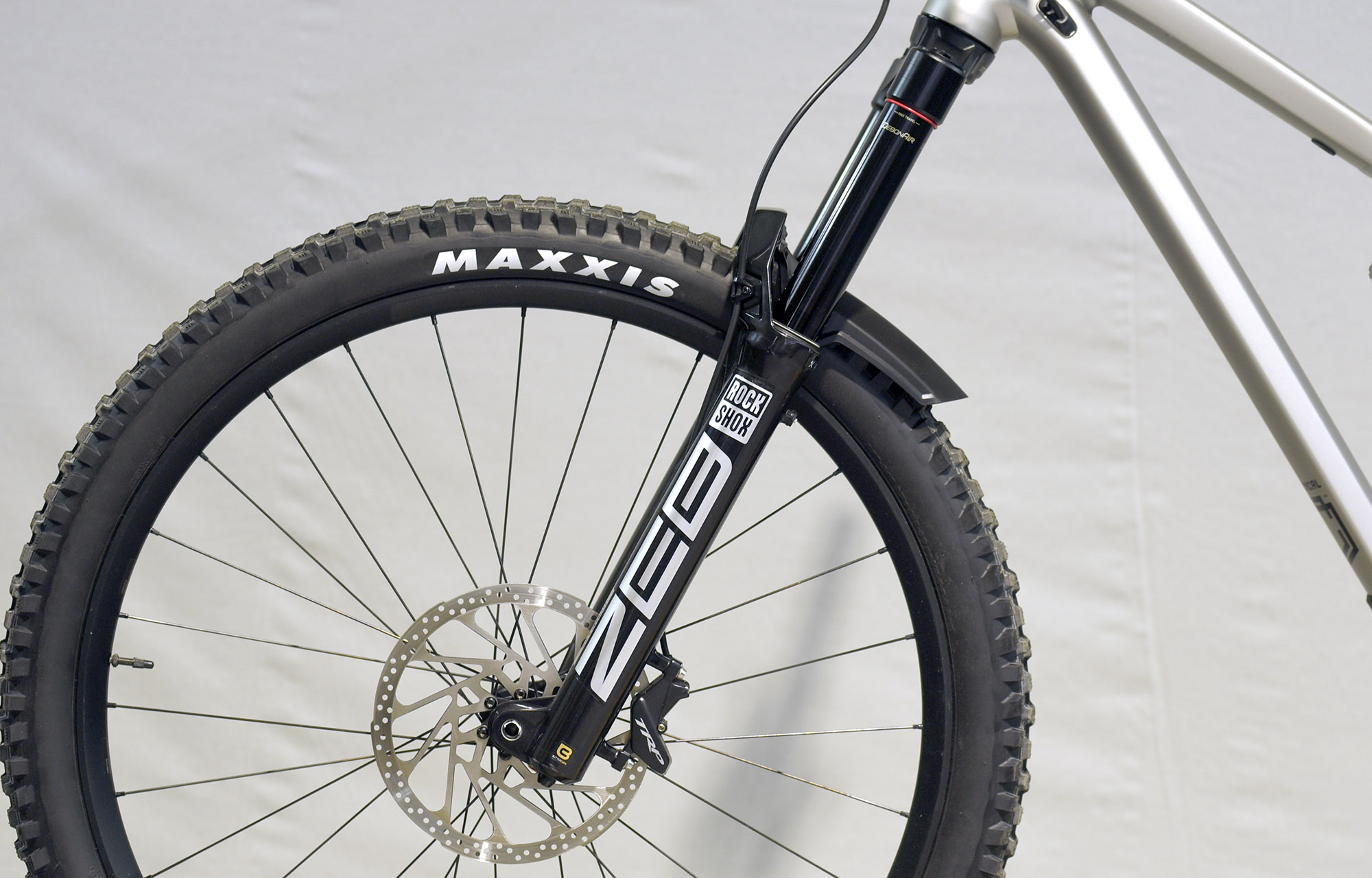 COMMENCAL META SX RACE SILVER - L (22130803) image number null