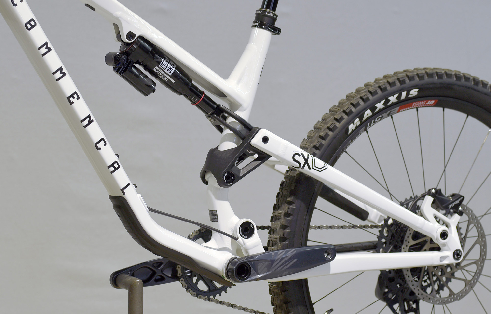 COMMENCAL META SX RACE PURE WHITE - L (22134903) image number null
