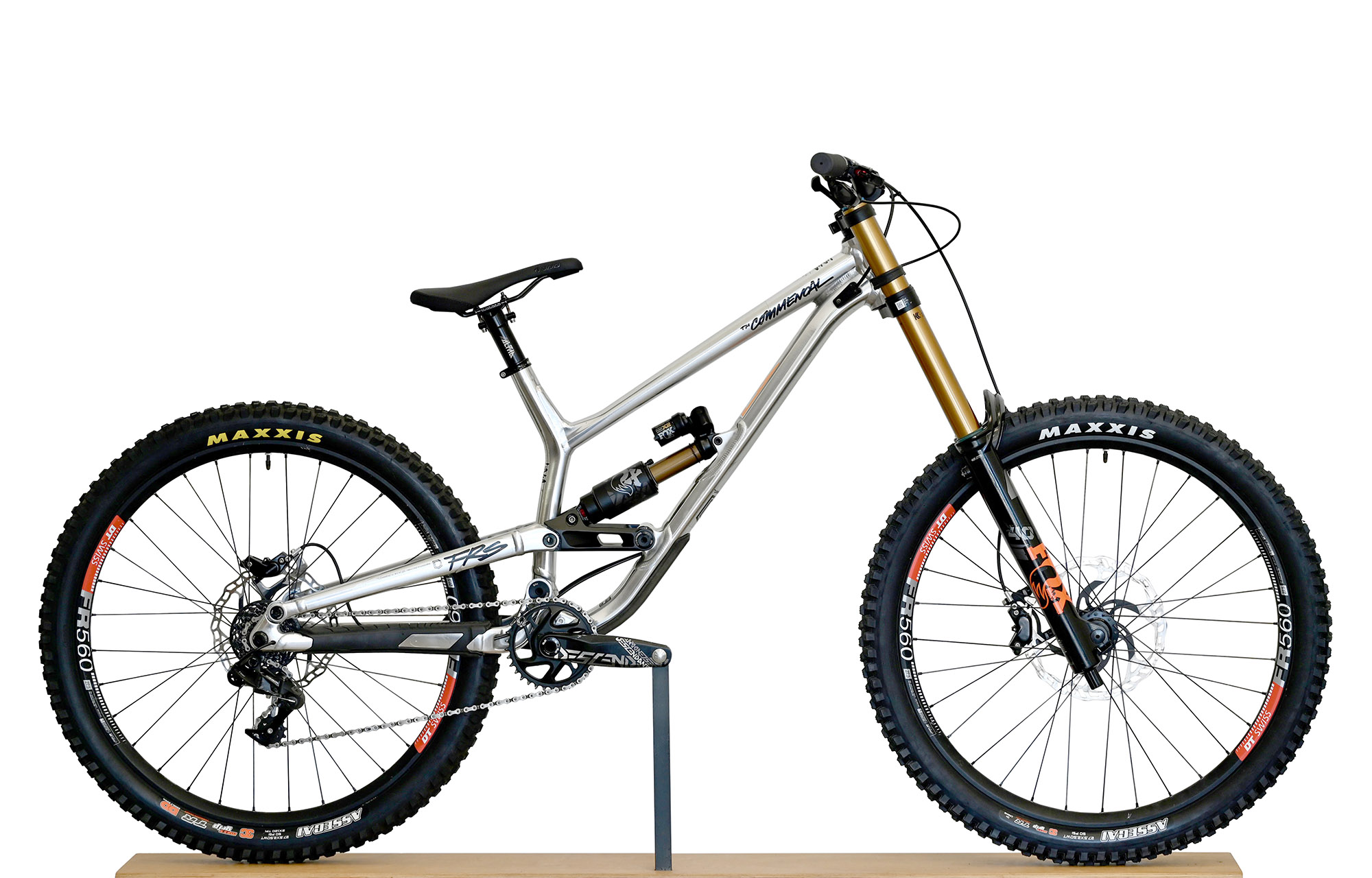 COMMENCAL FURIOUS HIGH POLISHED ALC - M (23106003) image number null