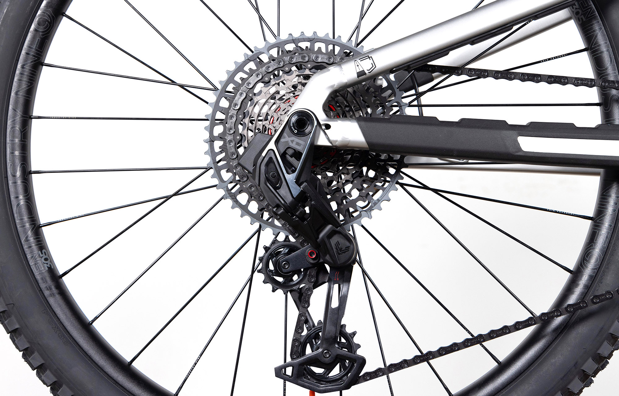 COMMENCAL T.E.M.P.O. T-TYPE ALC SILVER image cover number large 4