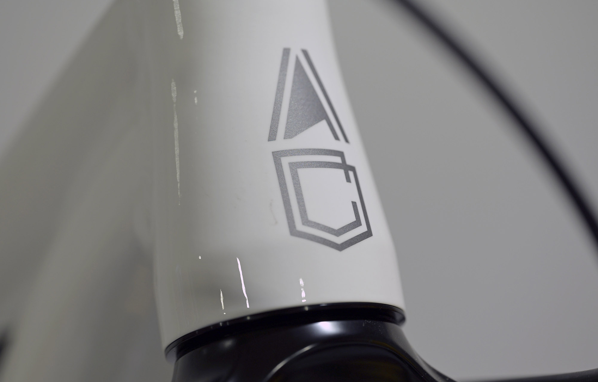 COMMENCAL ABSOLUT PIKE BLACK PURE WHITE - M (24141302) image cover number large 7