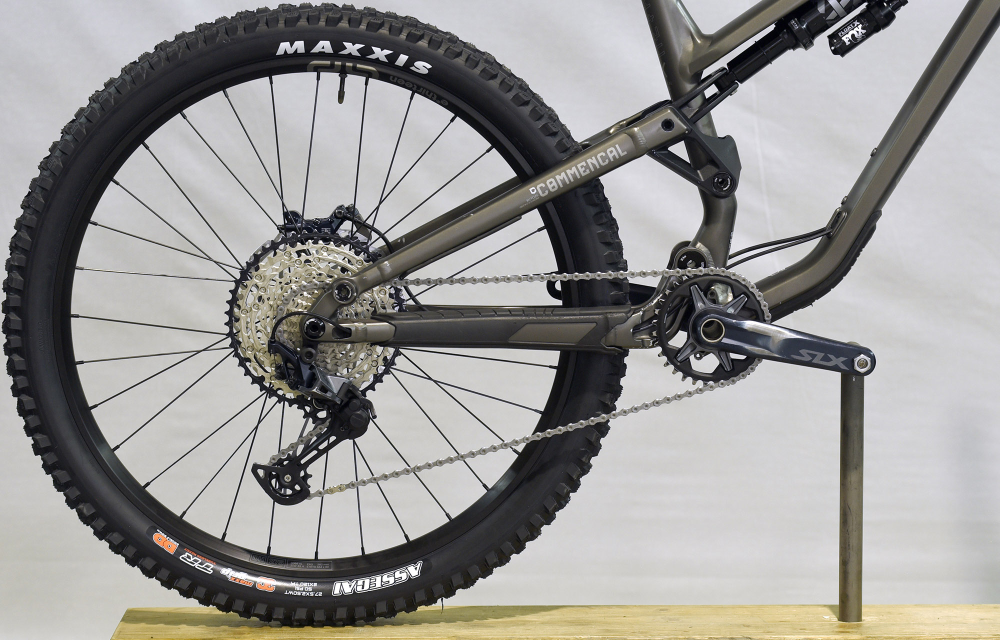 COMMENCAL META SX V4 ESSENTIAL DARK SLATE - M (22130602) image number null